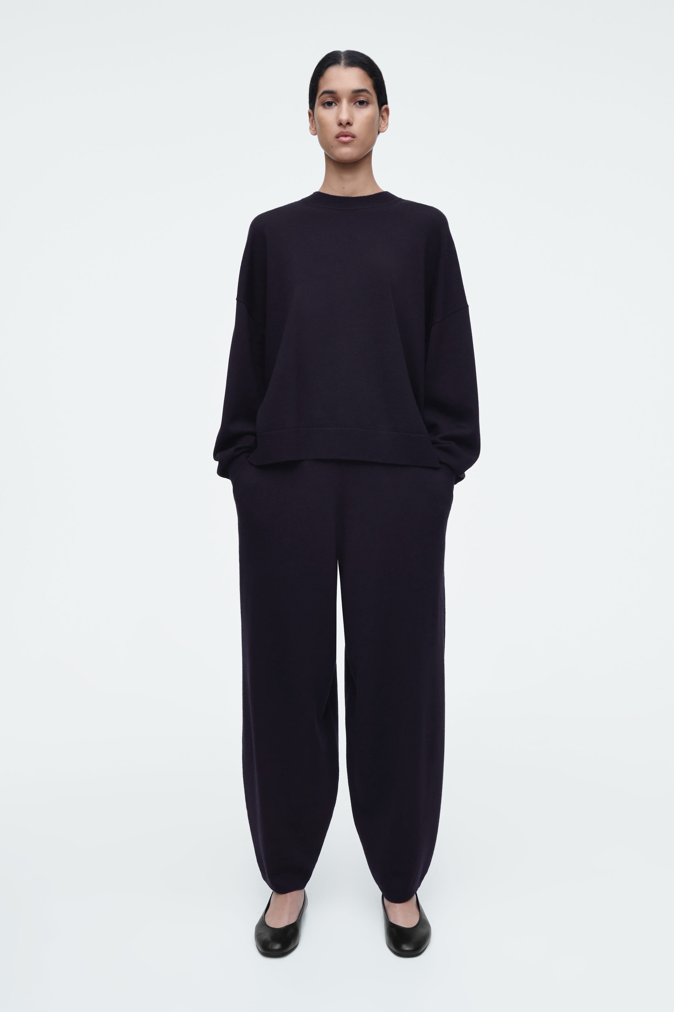 MERINO WOOL BARREL-LEG TROUSERS