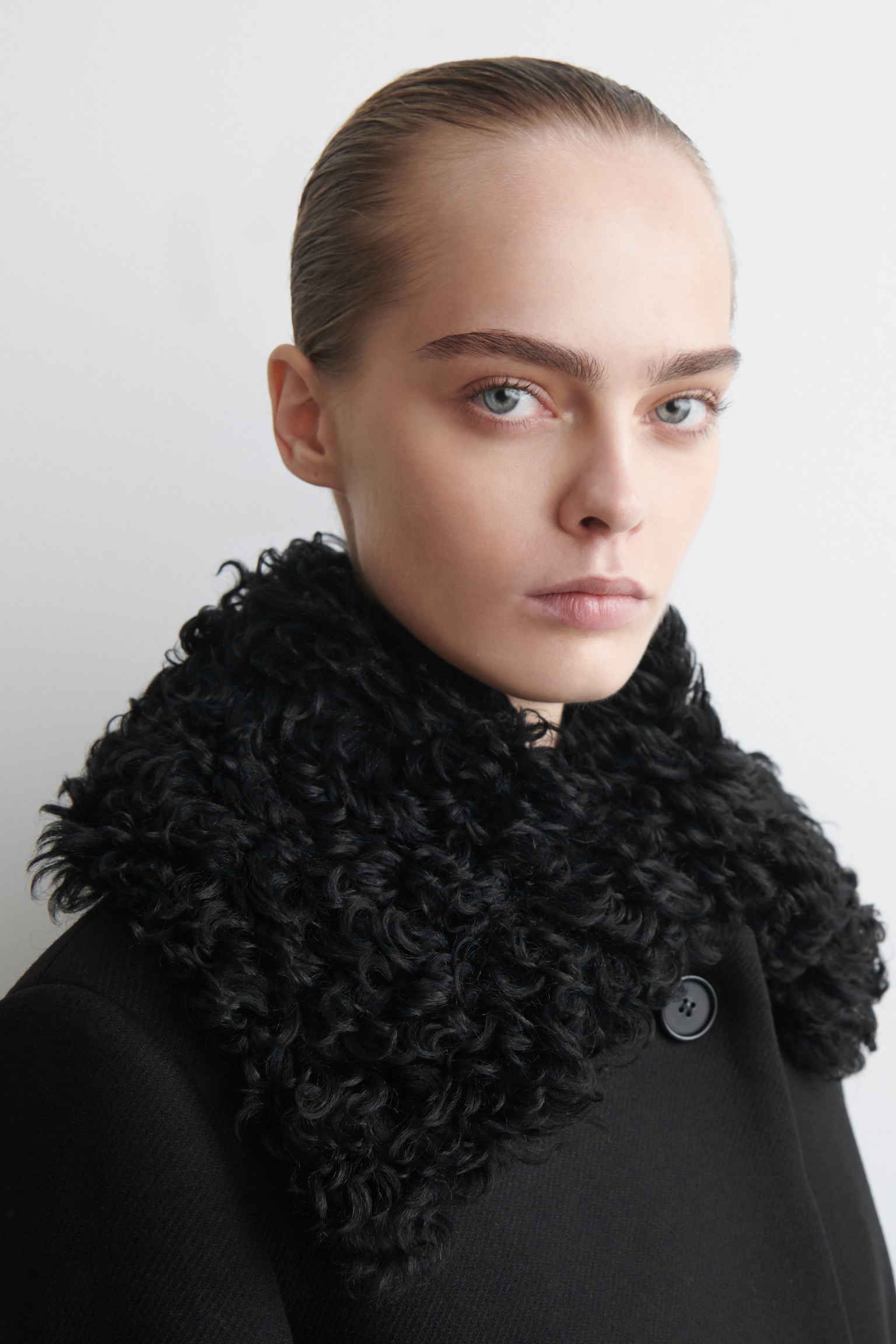 SHEARLING-COLLAR WOOL COAT - BLACK - 4