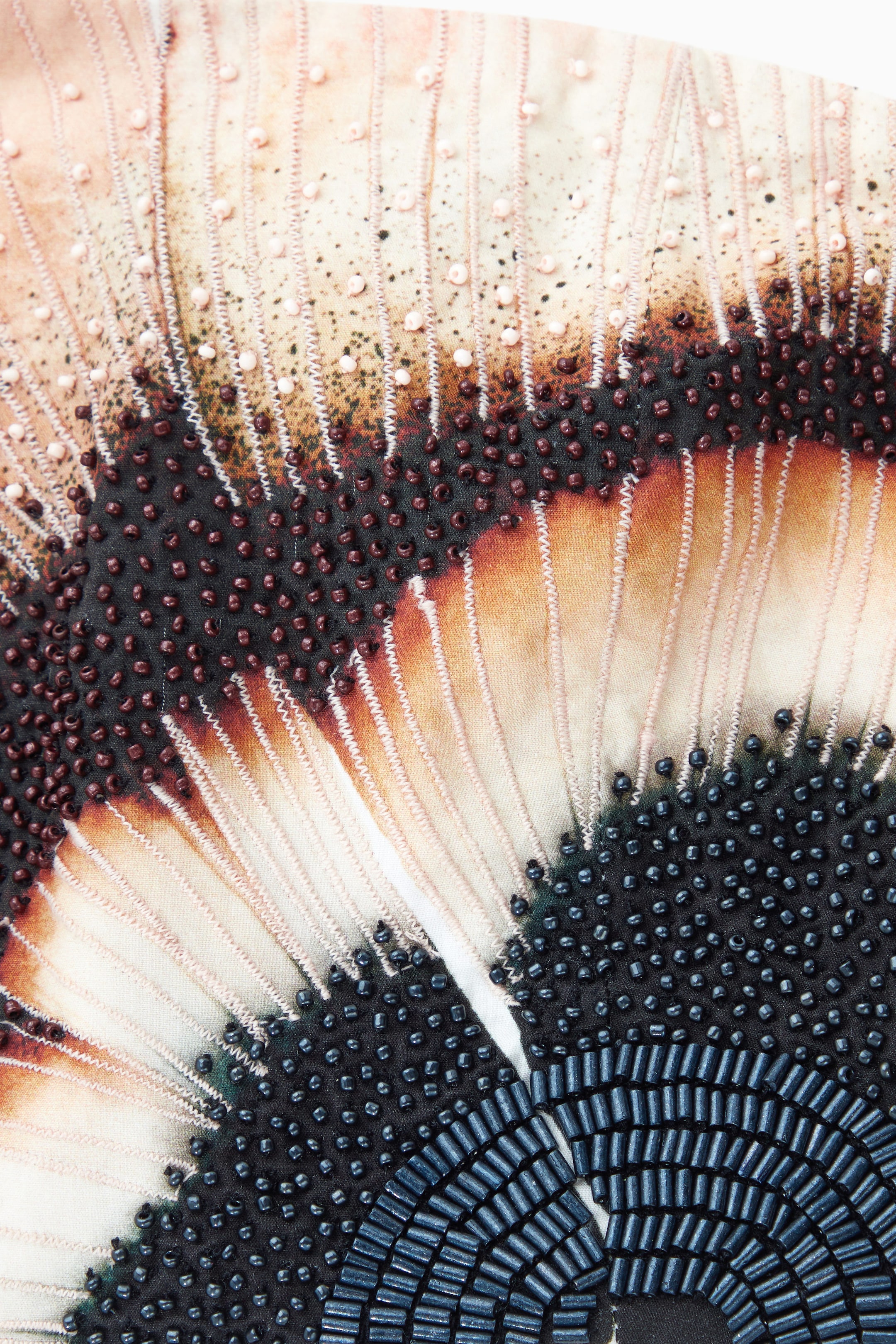 StillMedia/DescriptiveDetail