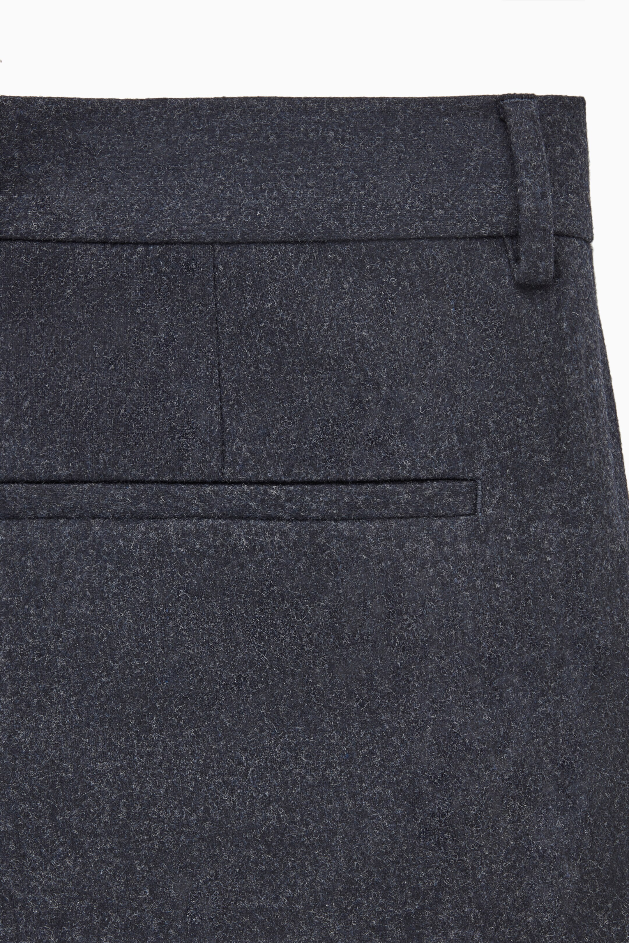 Agrandir l'image: PANTALON FUSELÉ À REVERS LAINE - BLEU MARINE - HOMME | H&M CH 2