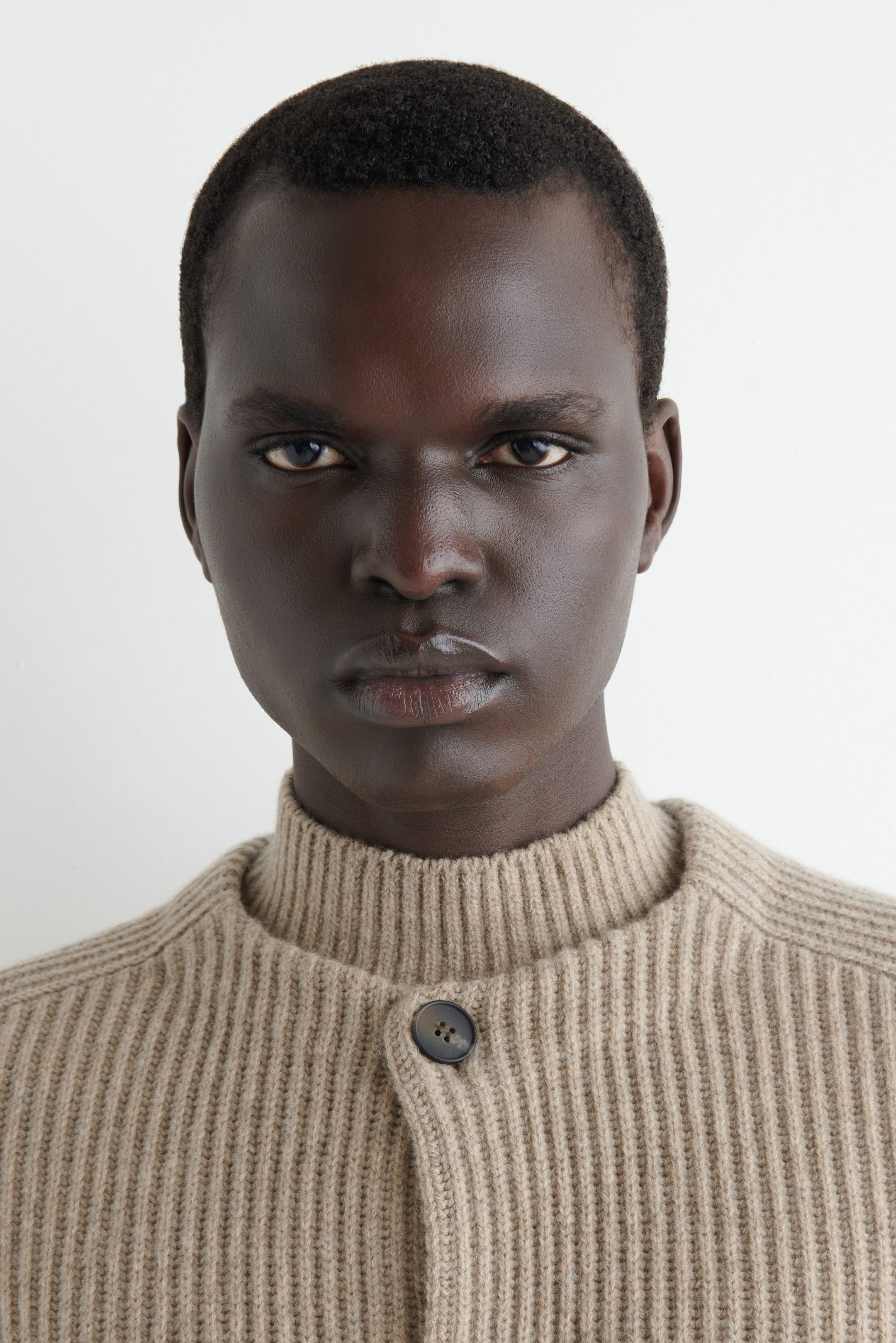 RIBBED WOOL CREW-NECK SWEATER