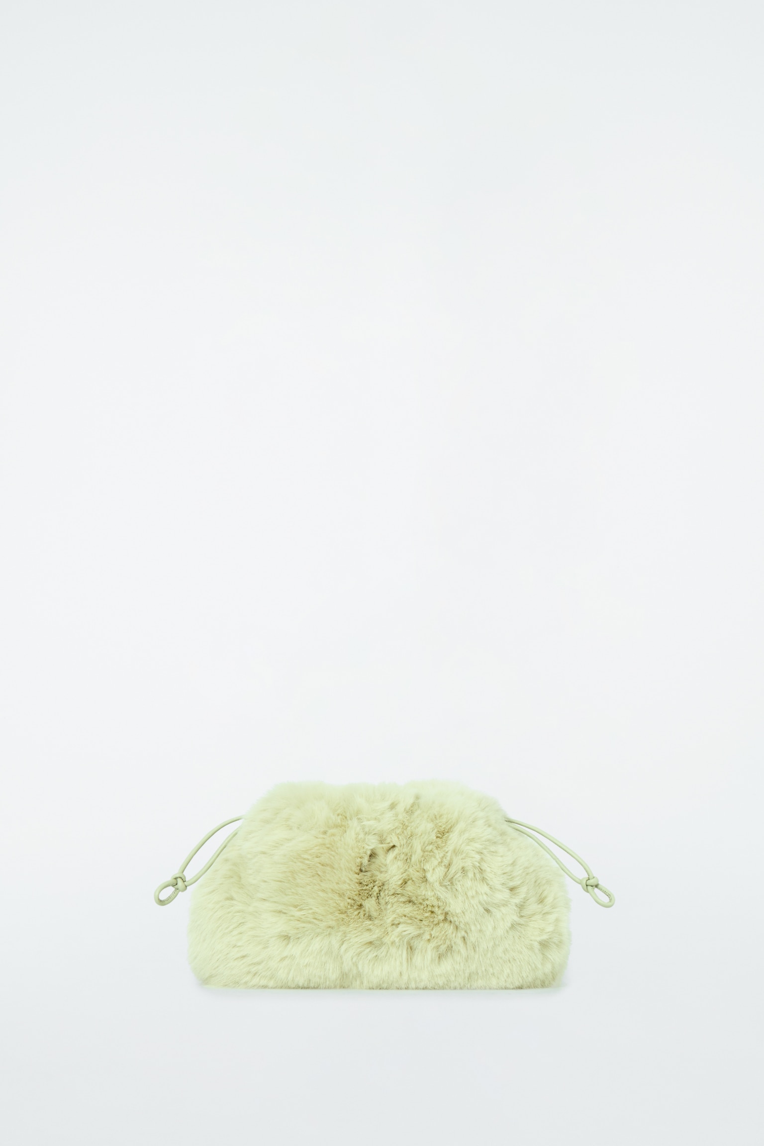 POCHETTE CAVATELLI MINI IN PELLICCIA SINTETICA - VERDE PALLIDO