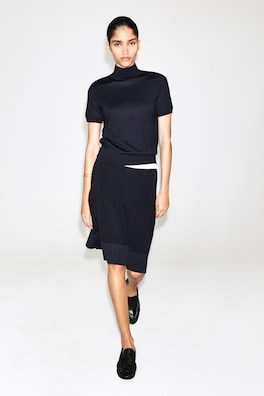 MERINO WOOL TURTLENECK TOP — NAVY 2