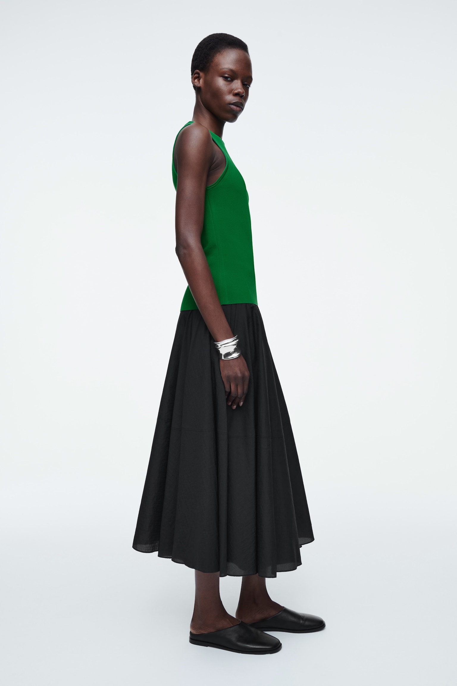 TOP DE TIRANTES DE PUNTO TUBULAR - VERDE/NEGRO/MARFIL - 5