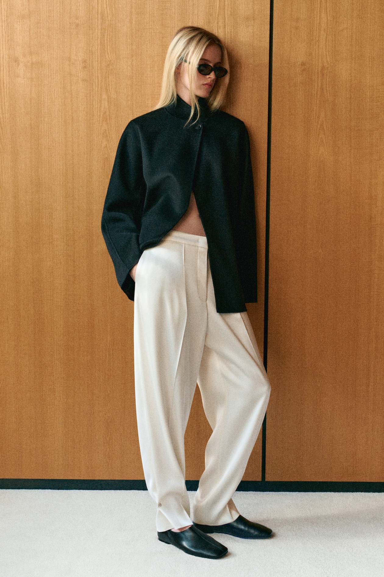 DOUBLE-FACED CASHMERE MOCK-NECK JACKET — BLACK