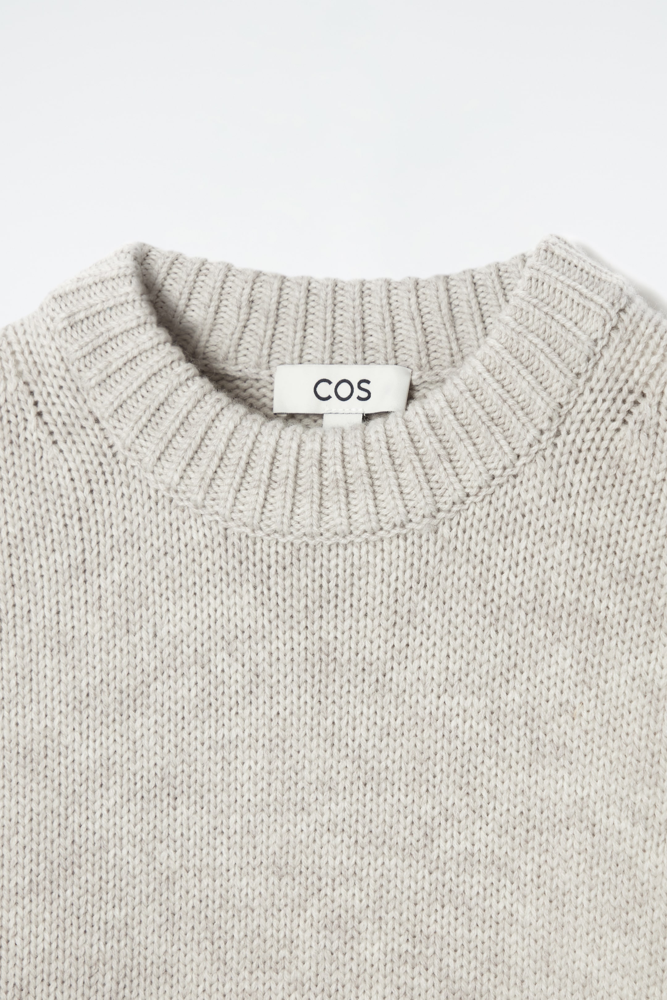 Agrandir l'image: PULL ÉPAIS À COL ROND EN LAINE - BEIGE CLAIR - FEMME | H&M CH 2