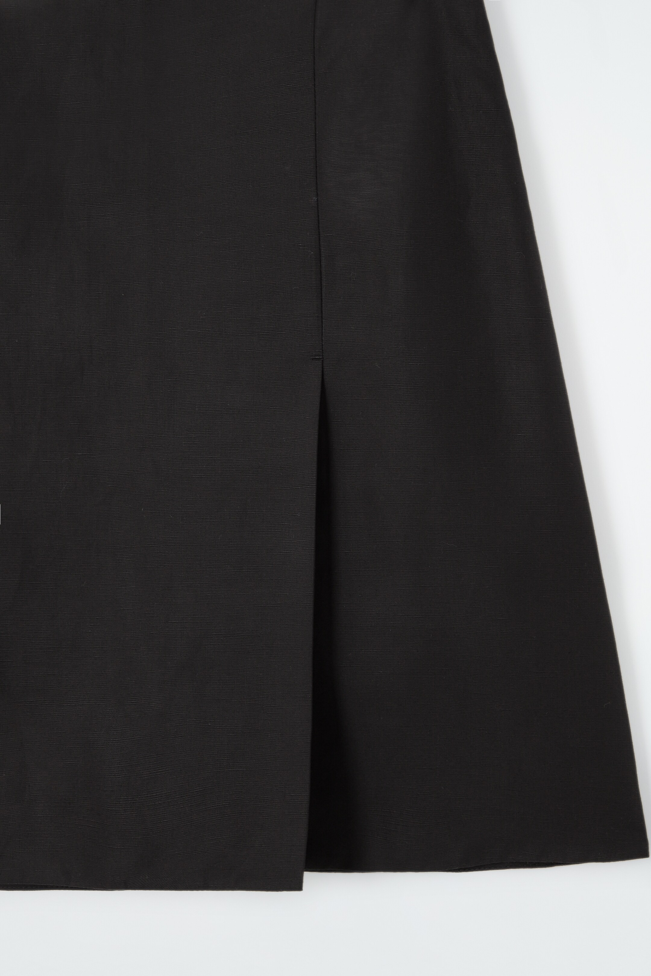 View larger image: FRONT-PLEAT MINI SKIRT - BLACK - Ladies | H&M GB 2