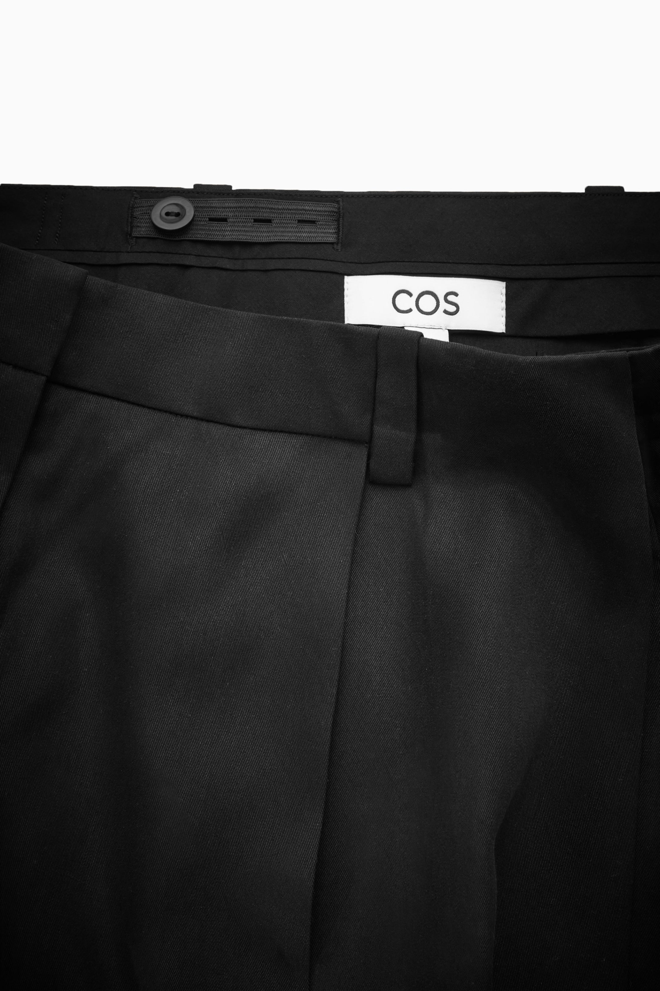 ALINE TAILORED SHORTS