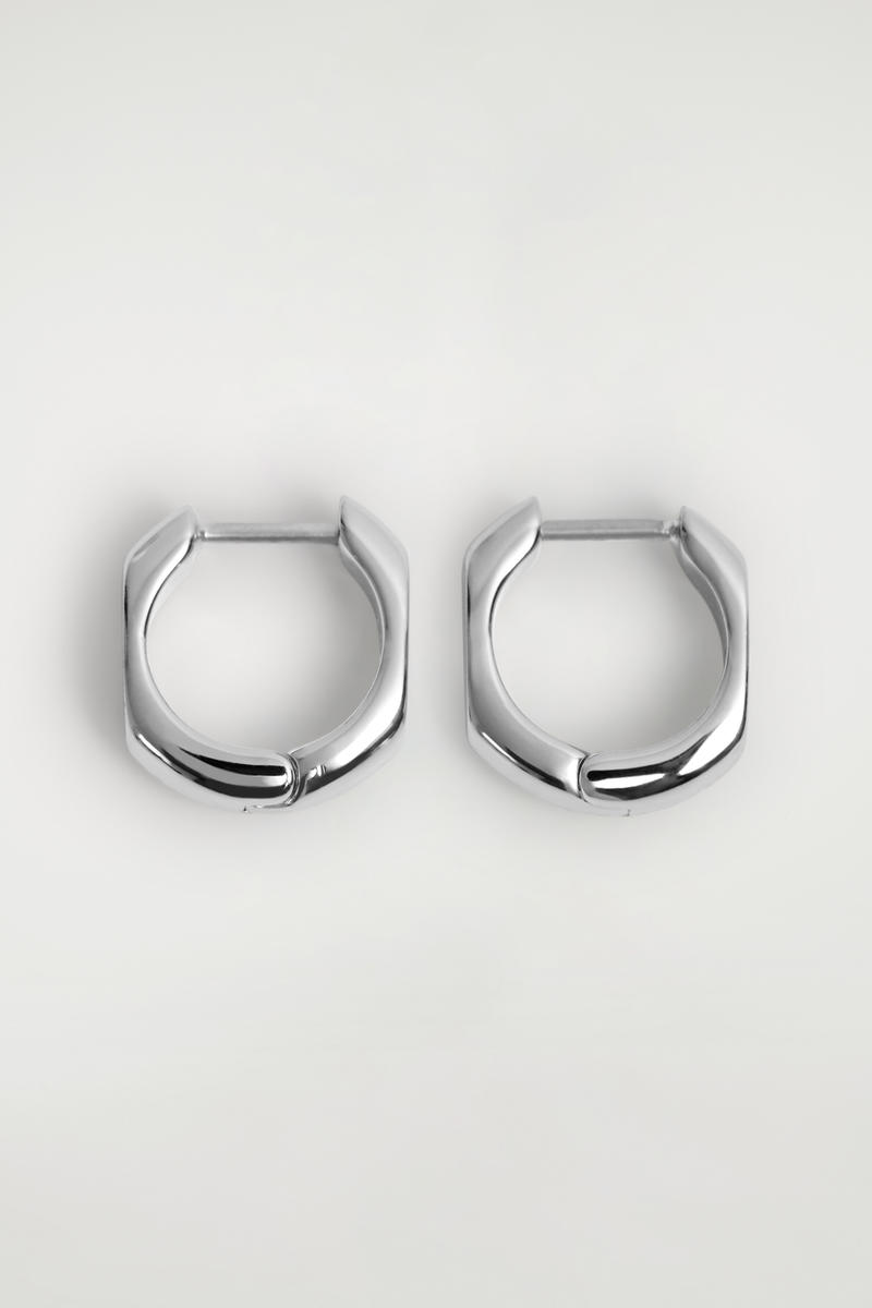 Sculpted Mini Hoop Earrings