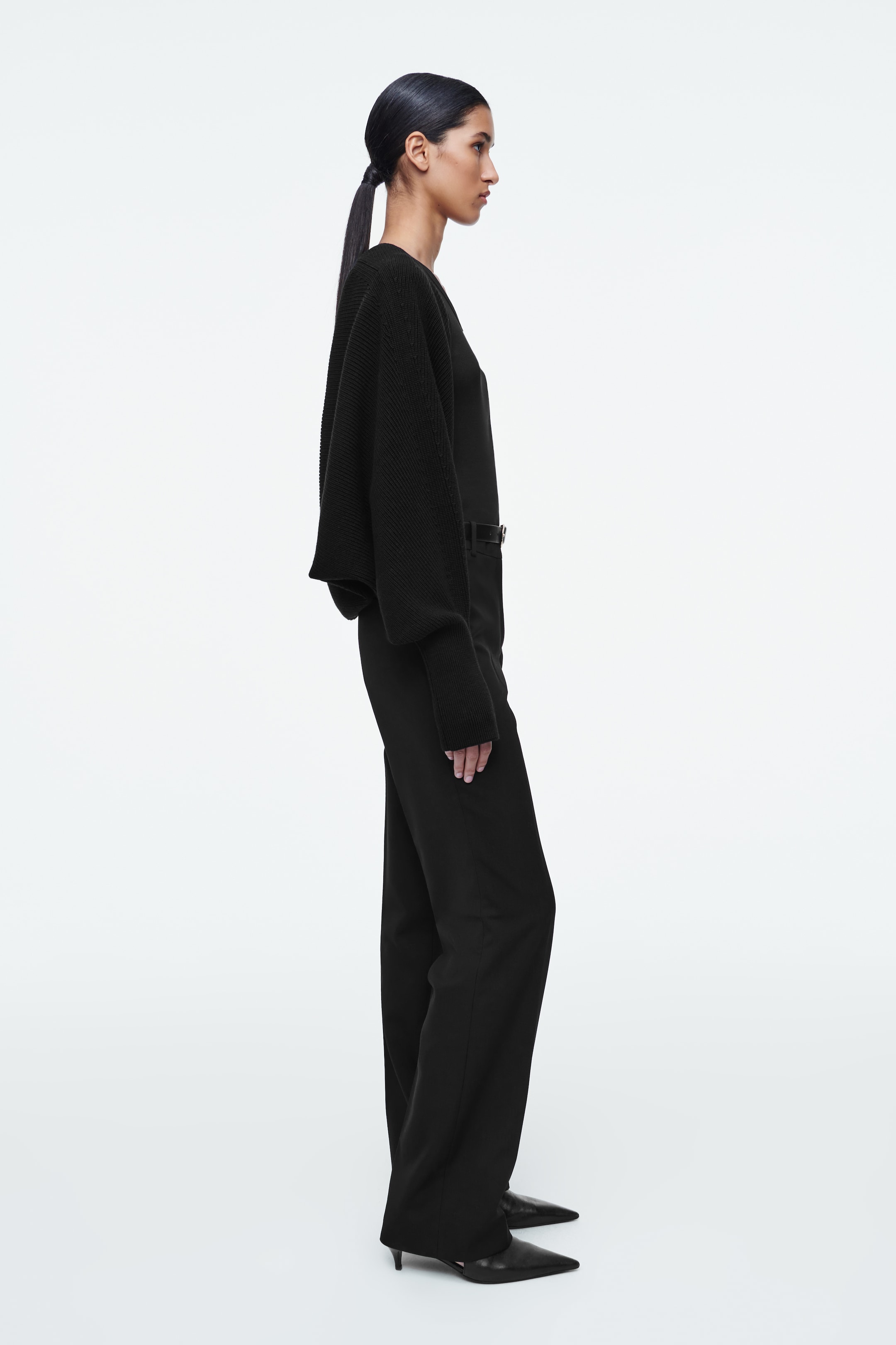 Ver imagen más grande: CÁRDIGAN REDONDO DE LANA - NEGRO - MUJER | H&M ES 3