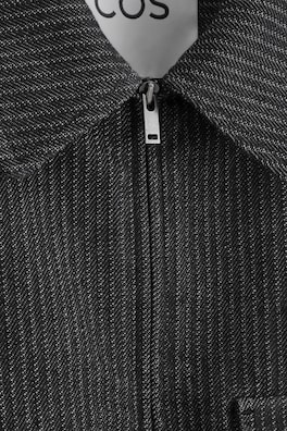 PINSTRIPED DENIM ZIP-UP OVERSHIRT — BLACK / PINSTRIPED 7