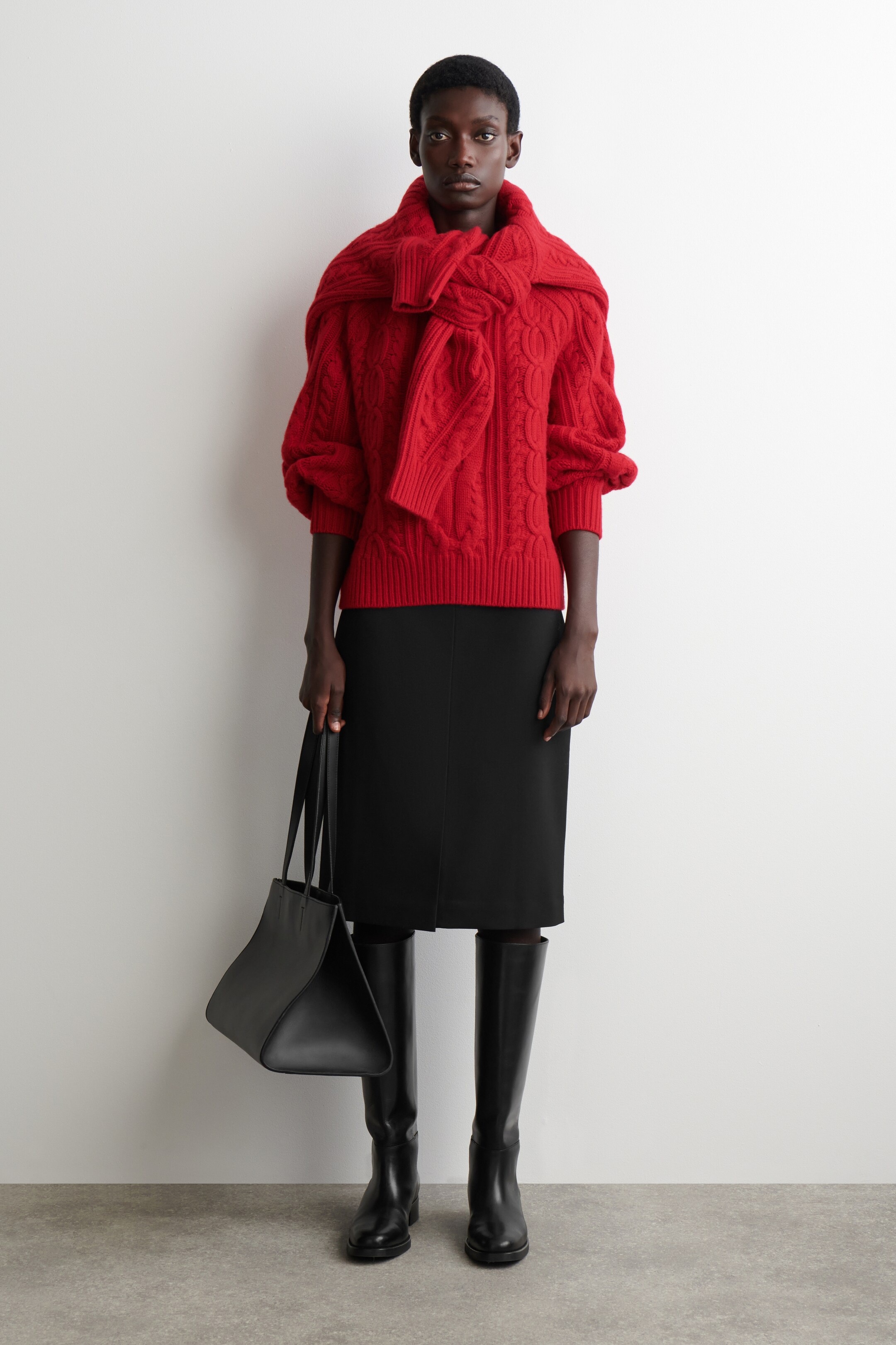 Ver imagen más grande: JERSEY DE PUNTO TRENZADO DE LANA Y CASHMERE - ROJO - MUJER | H&M ES 3