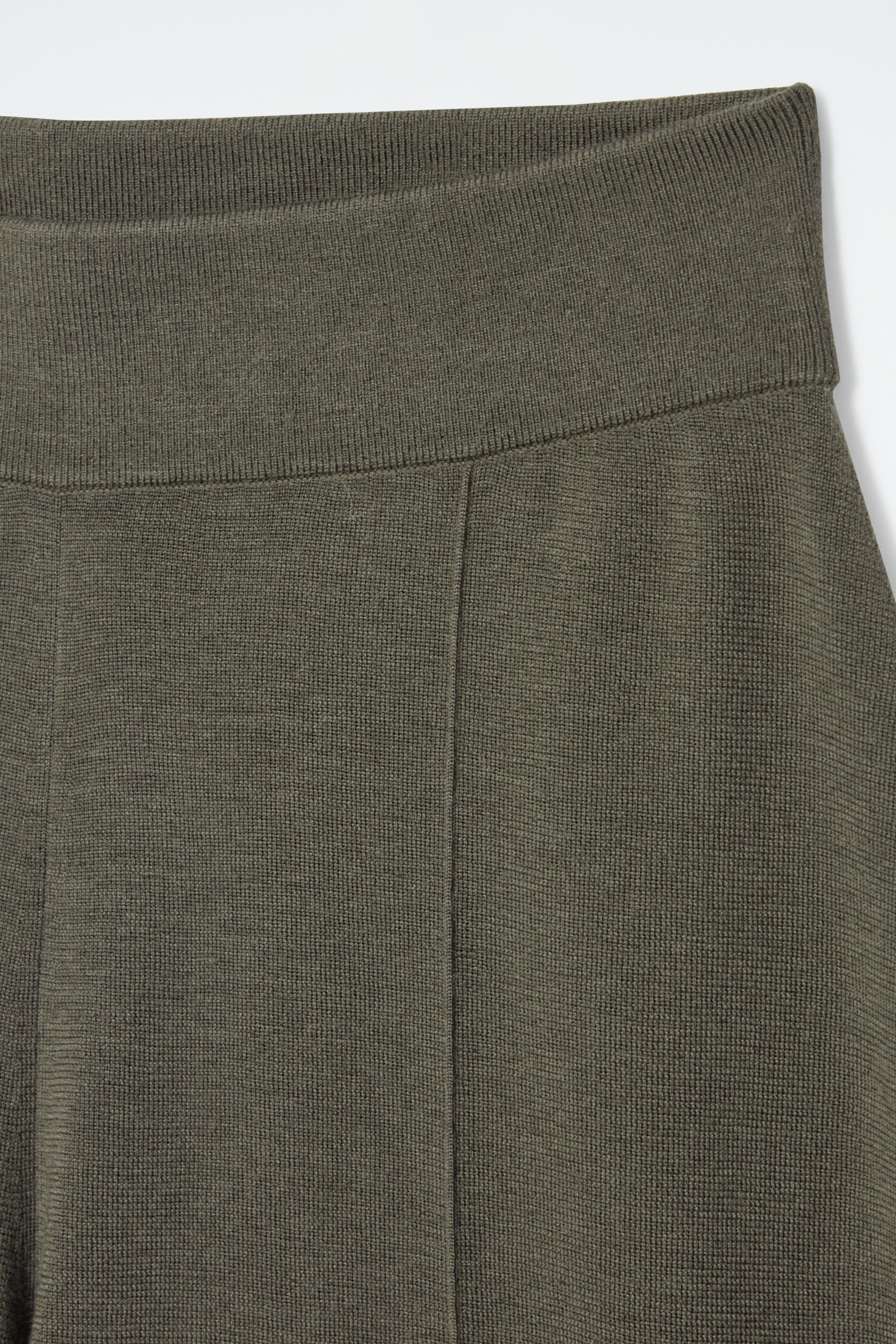Ingrandisci l'immagine: MERINO WOOL CULOTTES - DARK KHAKI - DONNA | H&M CH 2