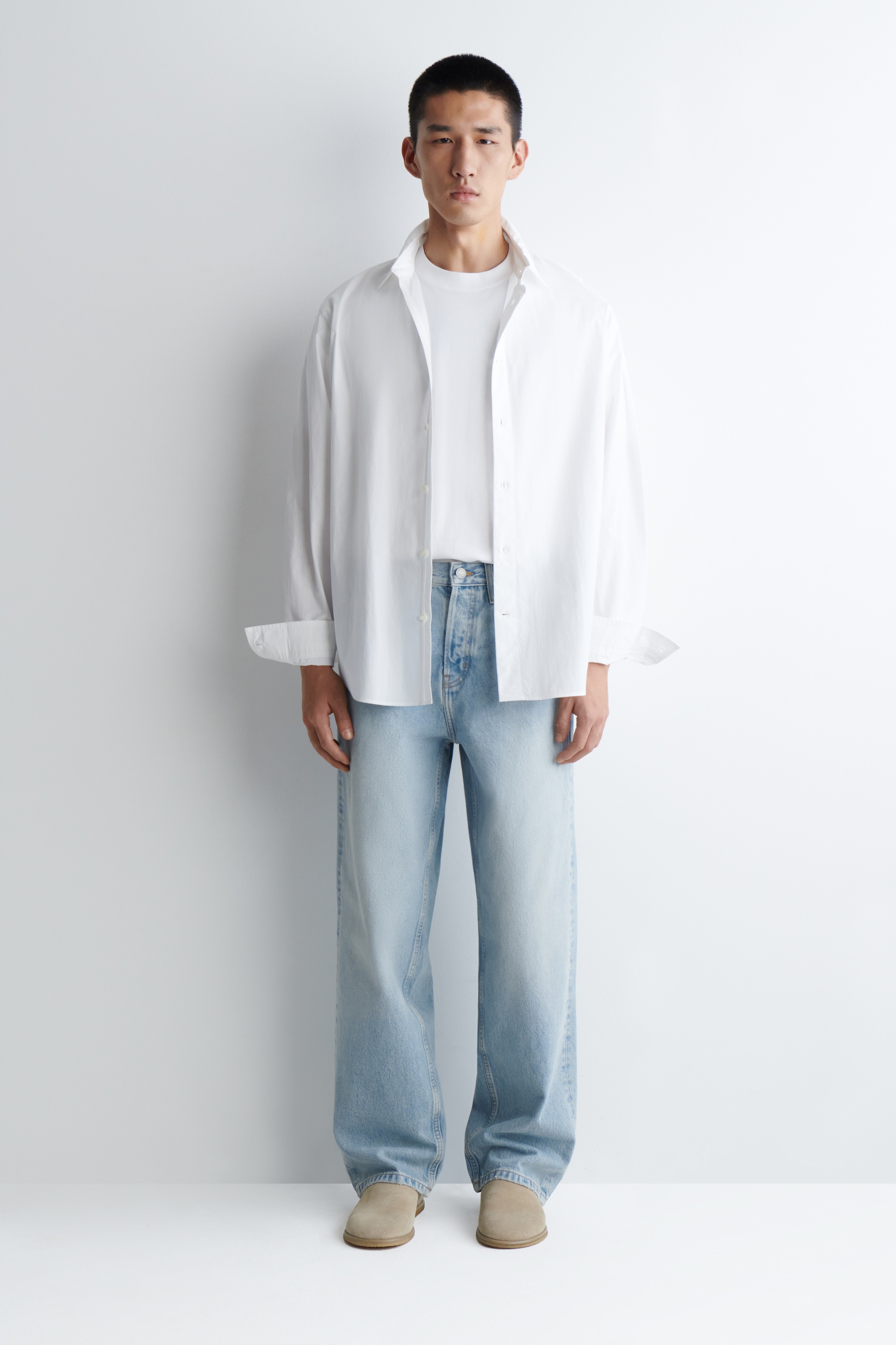 Zobrazit větší obrázek: DŽÍNY RIDER S PŘÍMÝM STŘIHEM - SVĚTLE MODRÁ - MUŽI | H&M CZ 1