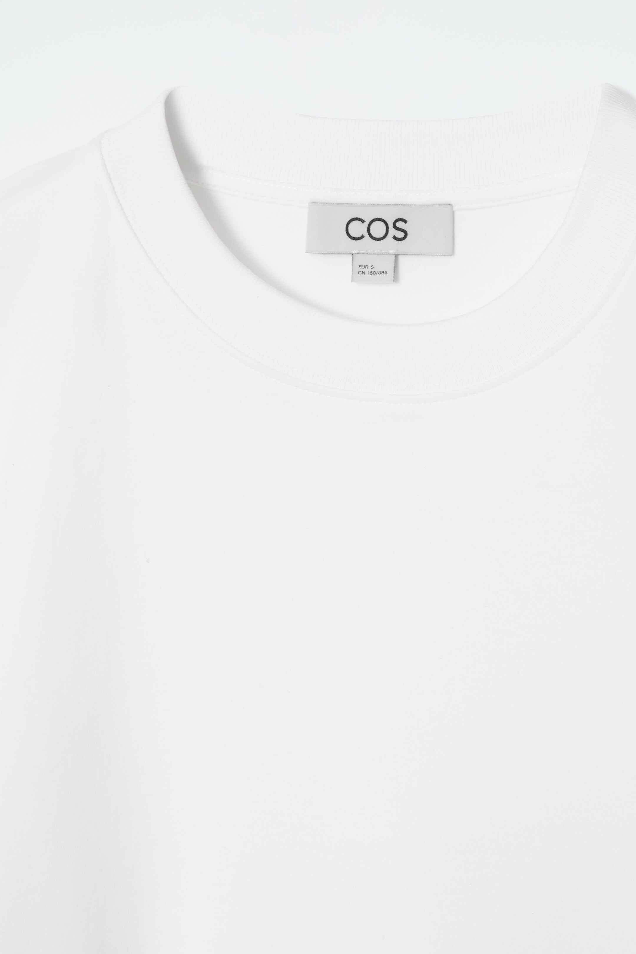 Visualizza immagine più grande: T-SHIRT LINEARE DAL TAGLIO REGOLARE - BIANCO - DONNA | H&M IT 6