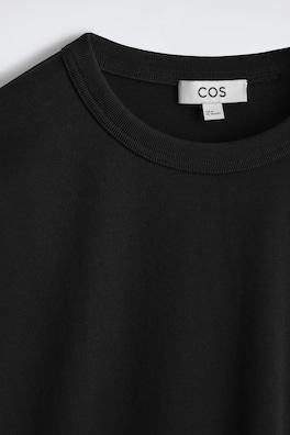 RELAXED JERSEY INTERLOCK LONG-SLEEVED T-SHIRT — BLACK 6