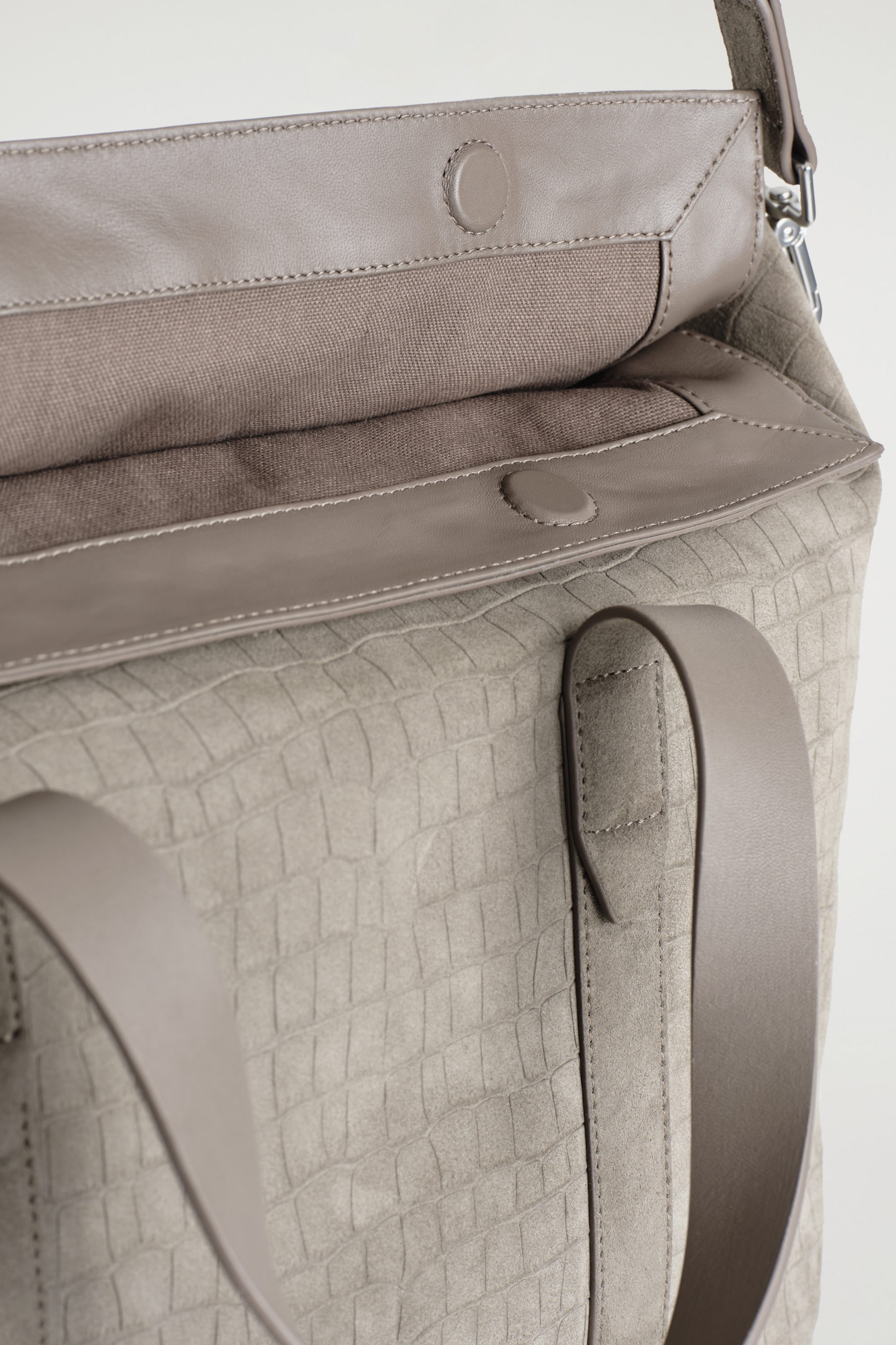 StillMedia/DescriptiveDetail