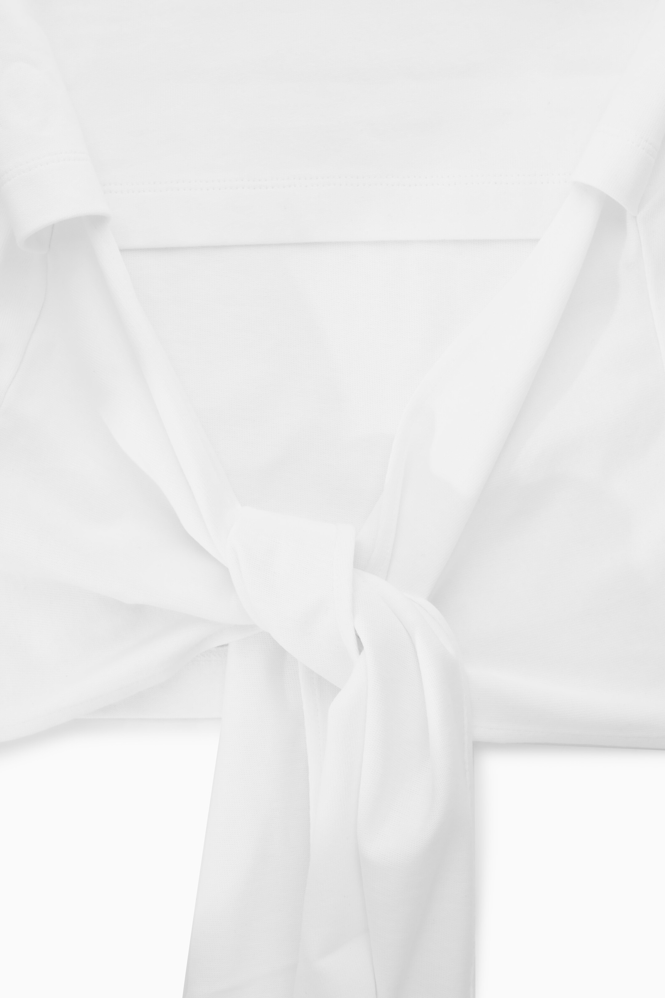 Grotere afbeelding bekijken: THE BOW BACK T-SHIRT - WHITE - DAMES | H&M NL 2