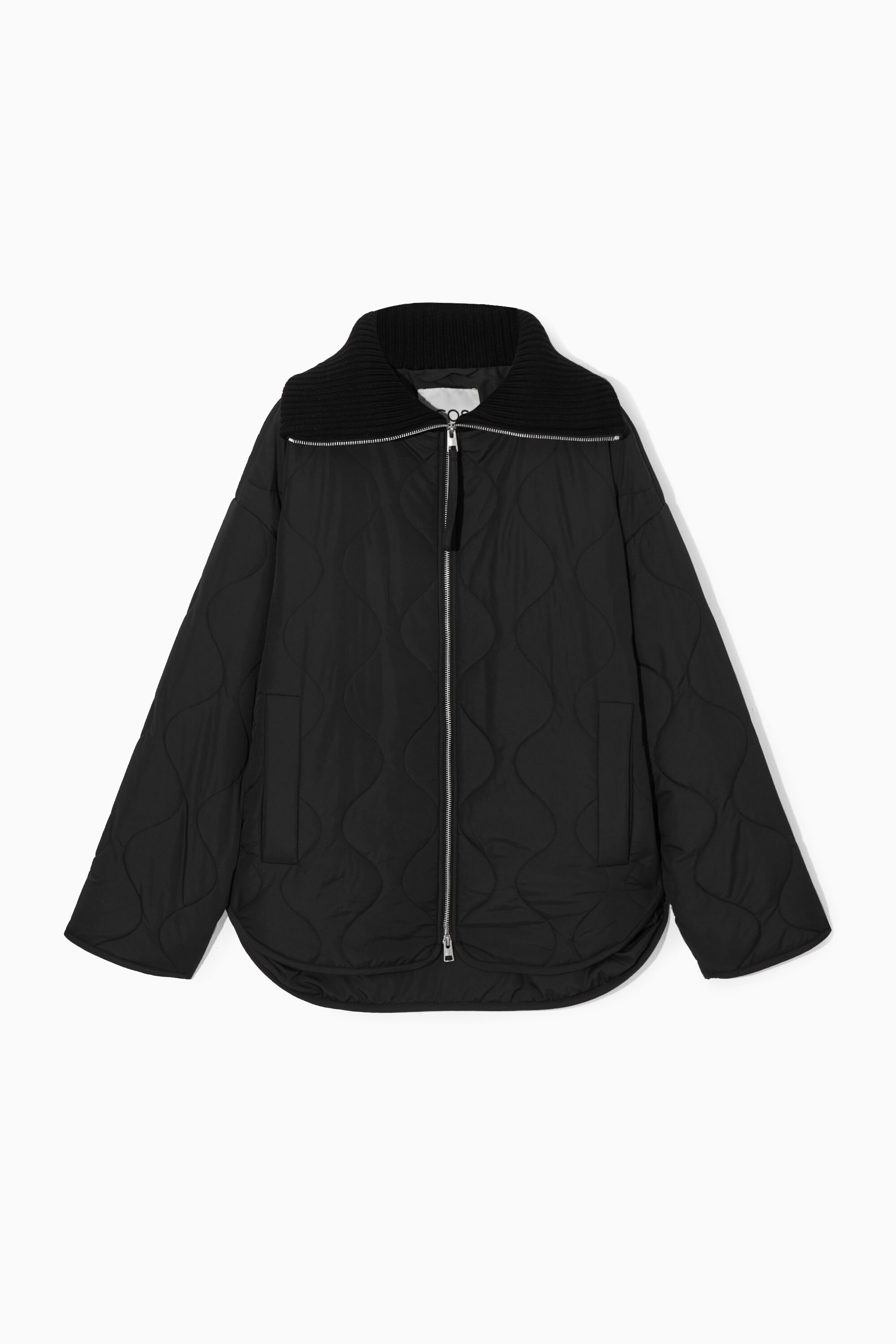 OVERSIZED KNITTED-COLLAR QUILTED JACKET - BLACK | COS US