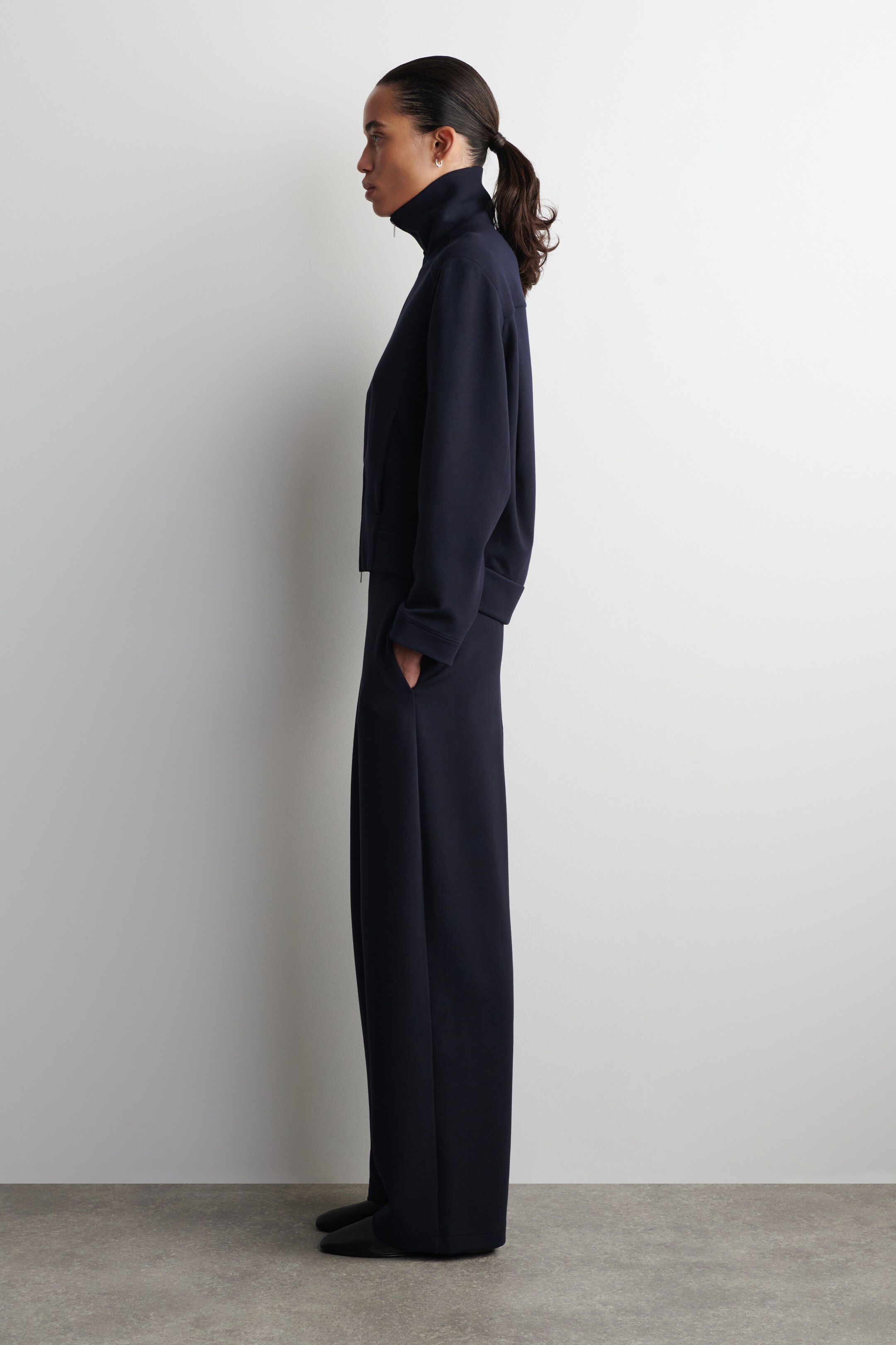 Agrandir l'image: VESTE DE SURVÊTEMENT EN NÉOPRÈNE - BLEU MARINE - FEMME | H&M CH 3