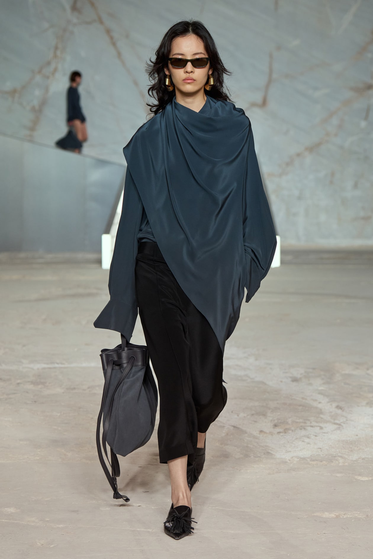 SILK SCARF-DETAIL SHIRT