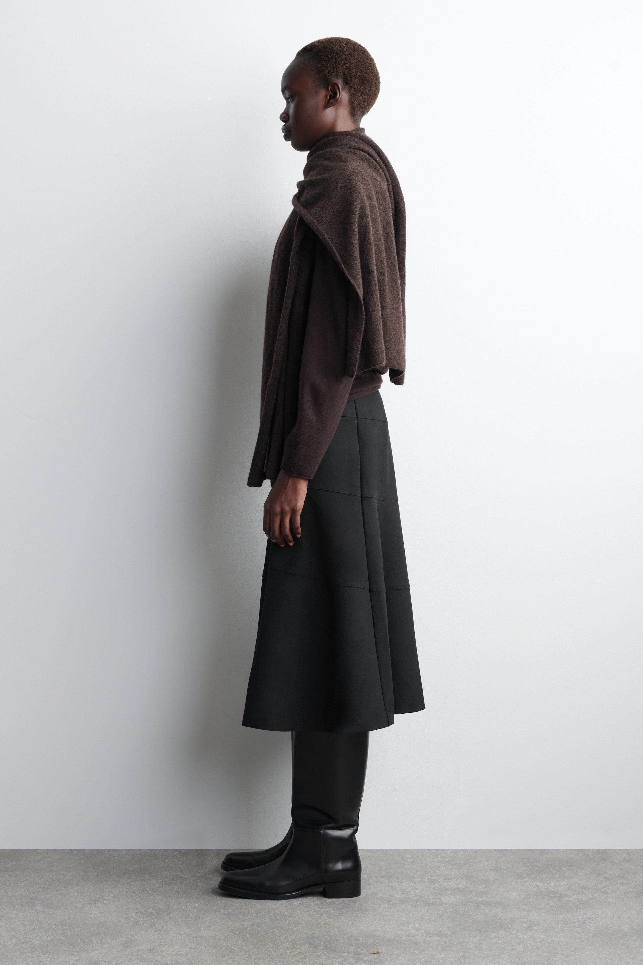 CURVED A-LINE MIDI SKIRT