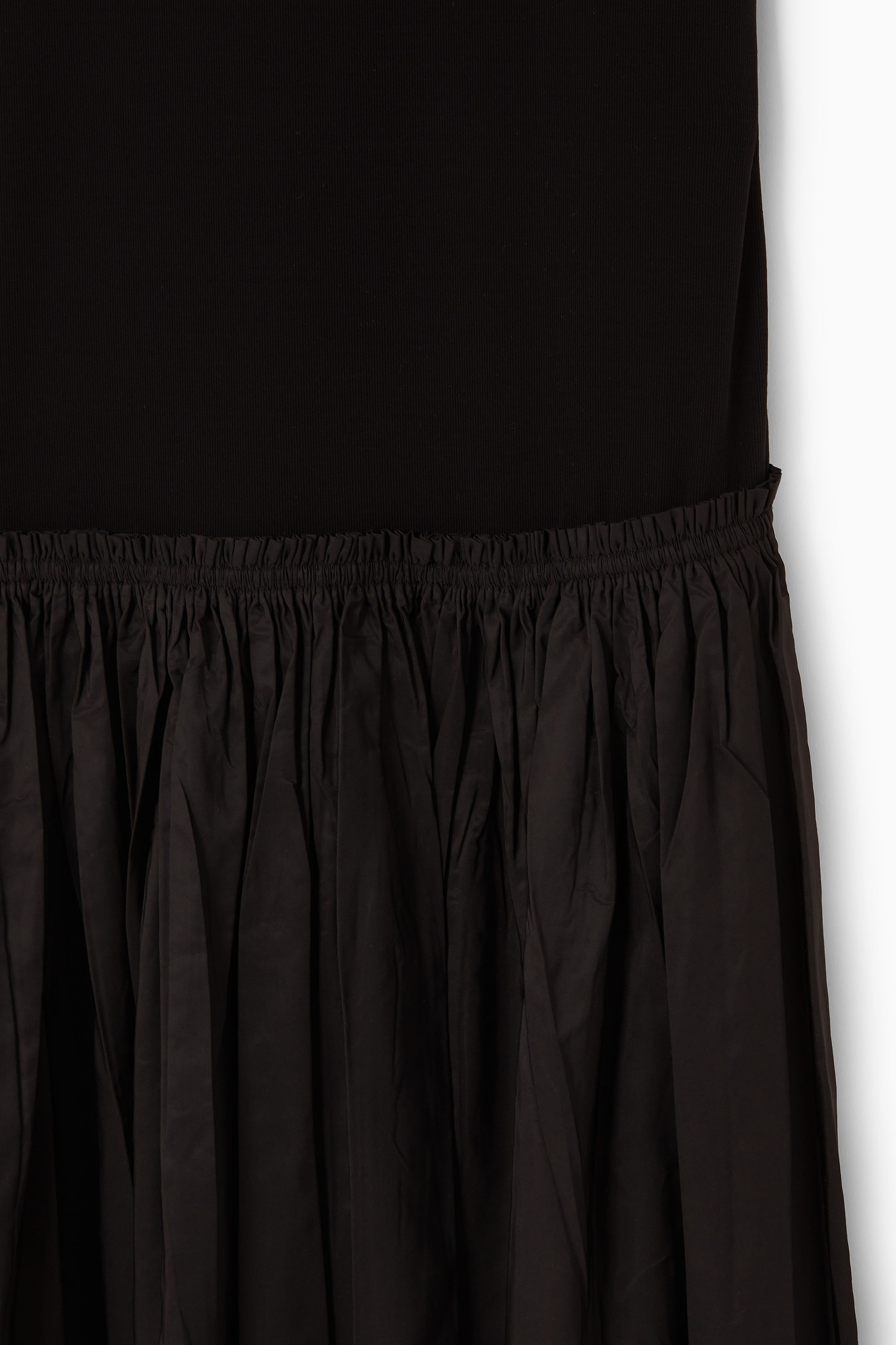 StillMedia/DescriptiveDetail