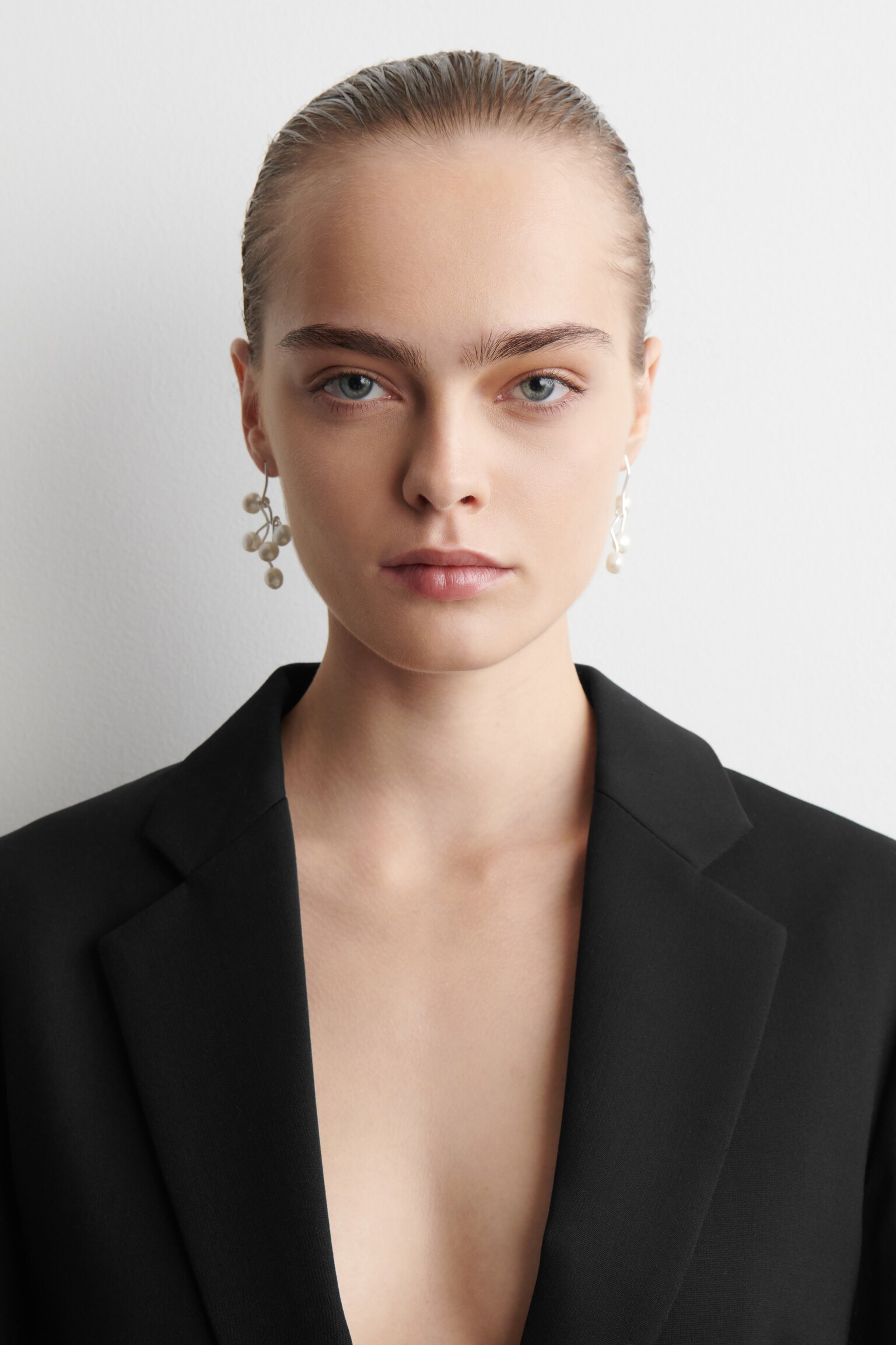 MISMATCHED CASCADING PEARL EARRINGS - SILVER