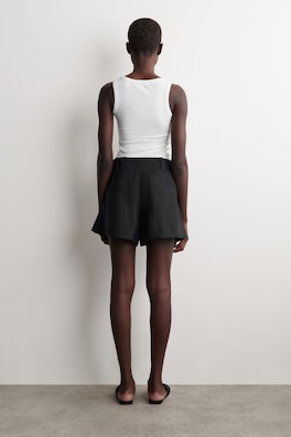PLEATED BELTED LINEN SHORTS — BLACK 4