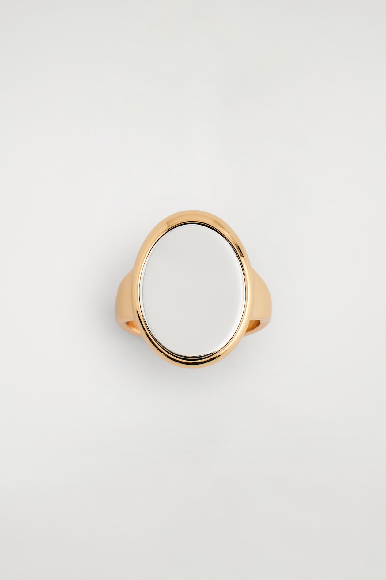 TWO-TONE SIGNET RING — GOLD / SILVER
