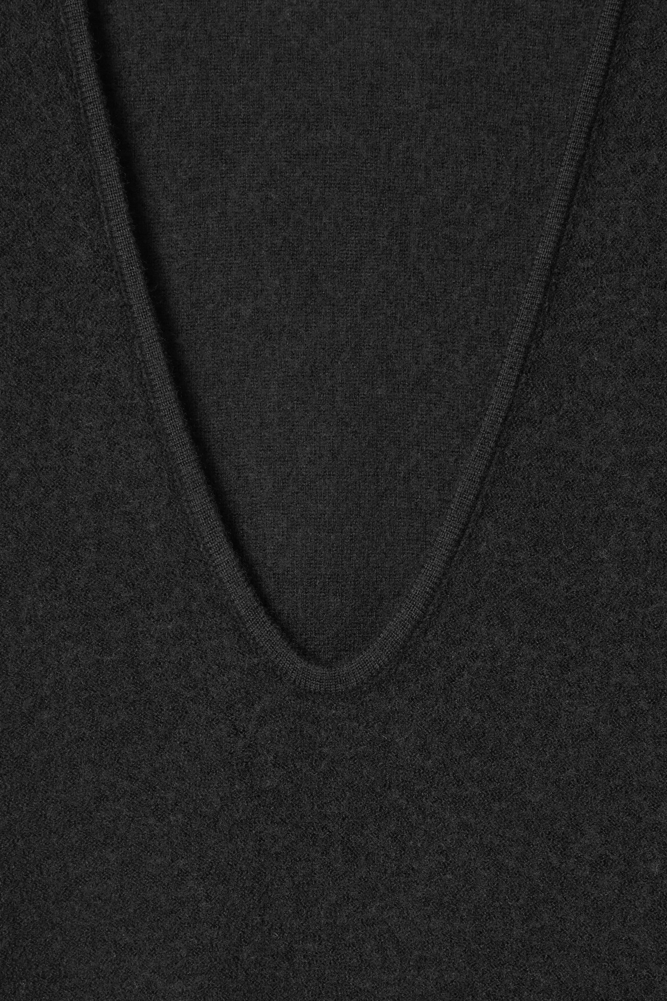 StillMedia/DescriptiveDetail