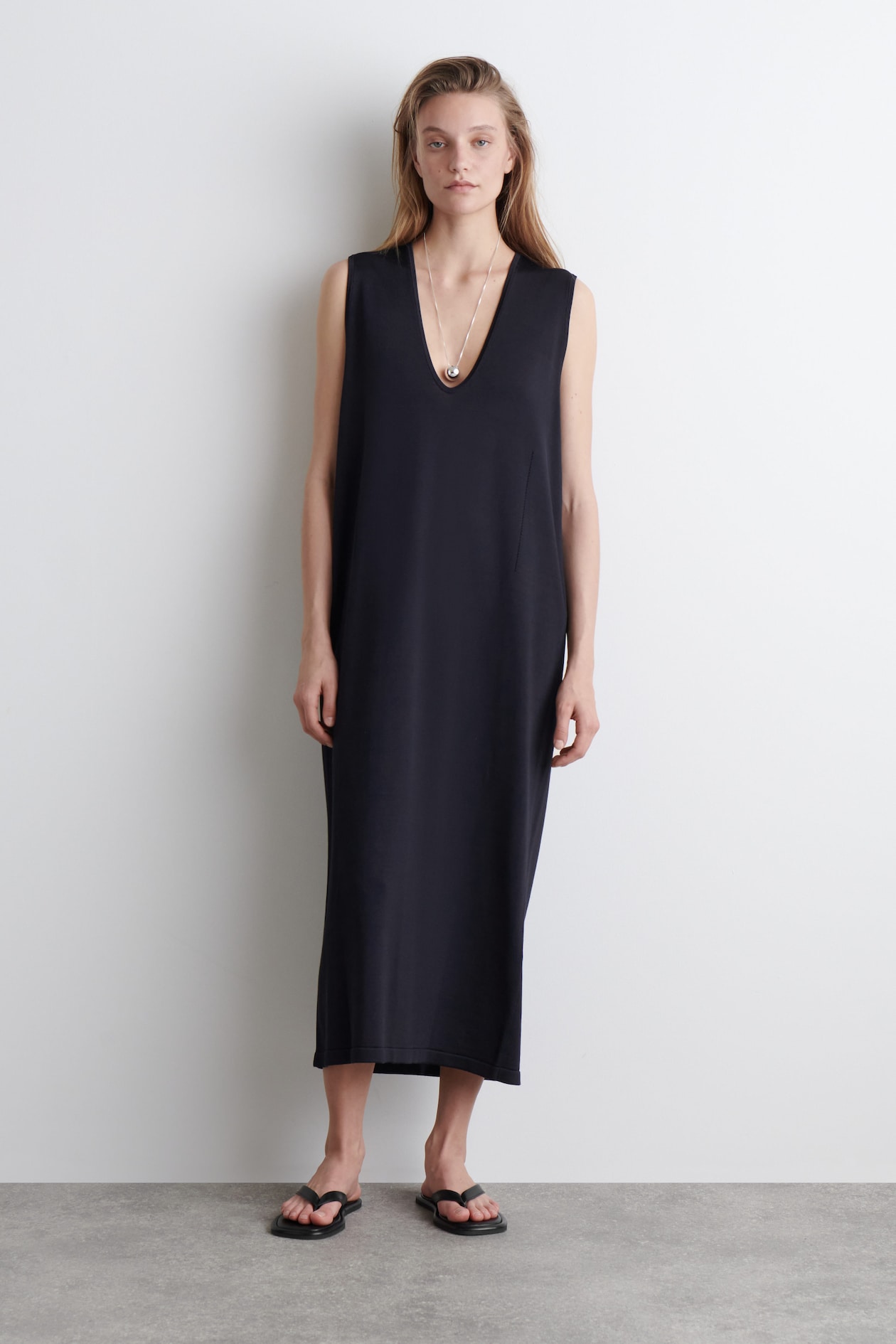 KNITTED COTTON MIDI DRESS - NAVY | COS