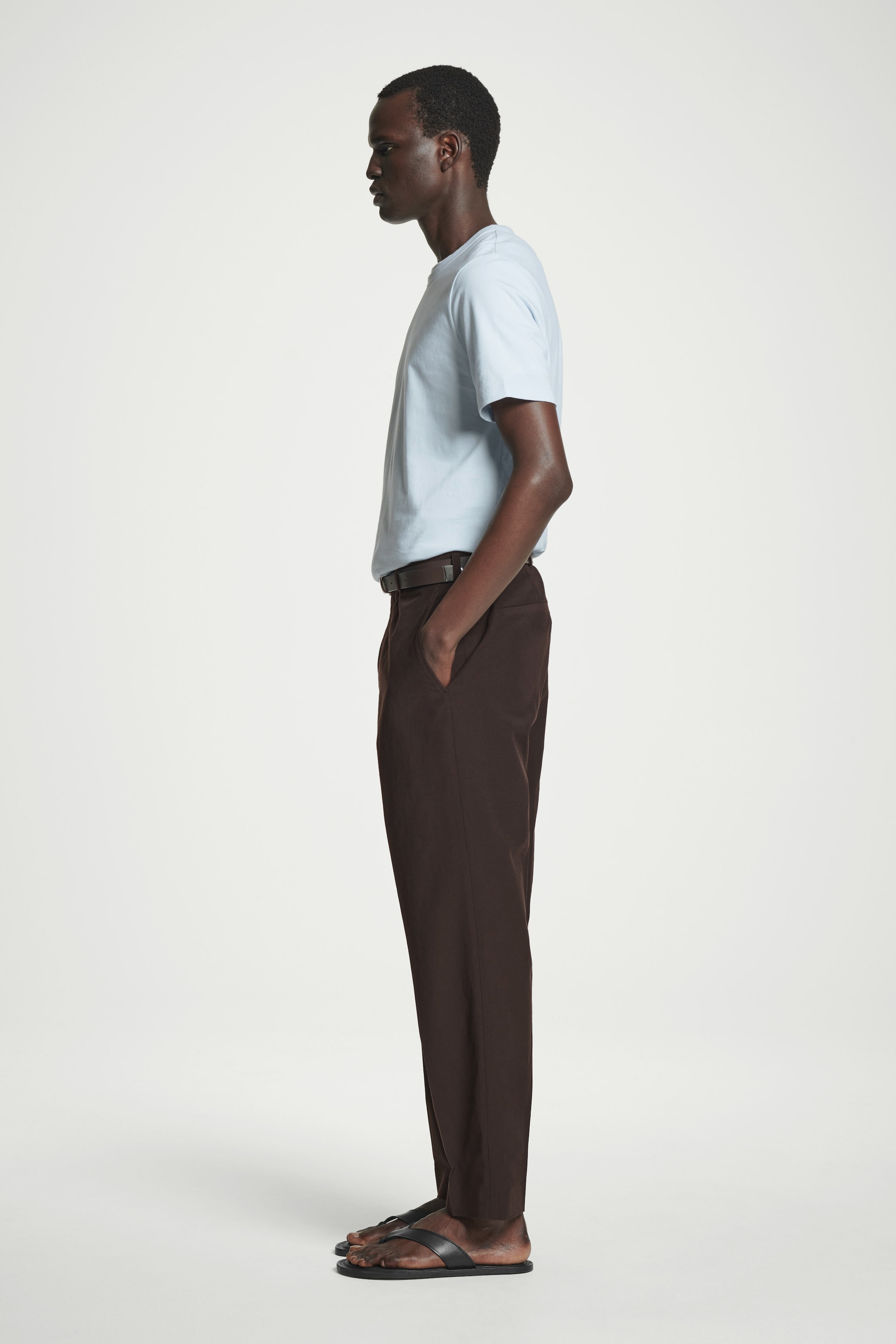 Grotere afbeelding bekijken: REGULIER T-SHIRT VAN GEBORSTELD KATOEN - LICHTBLAUW - HEREN | H&M BE 3