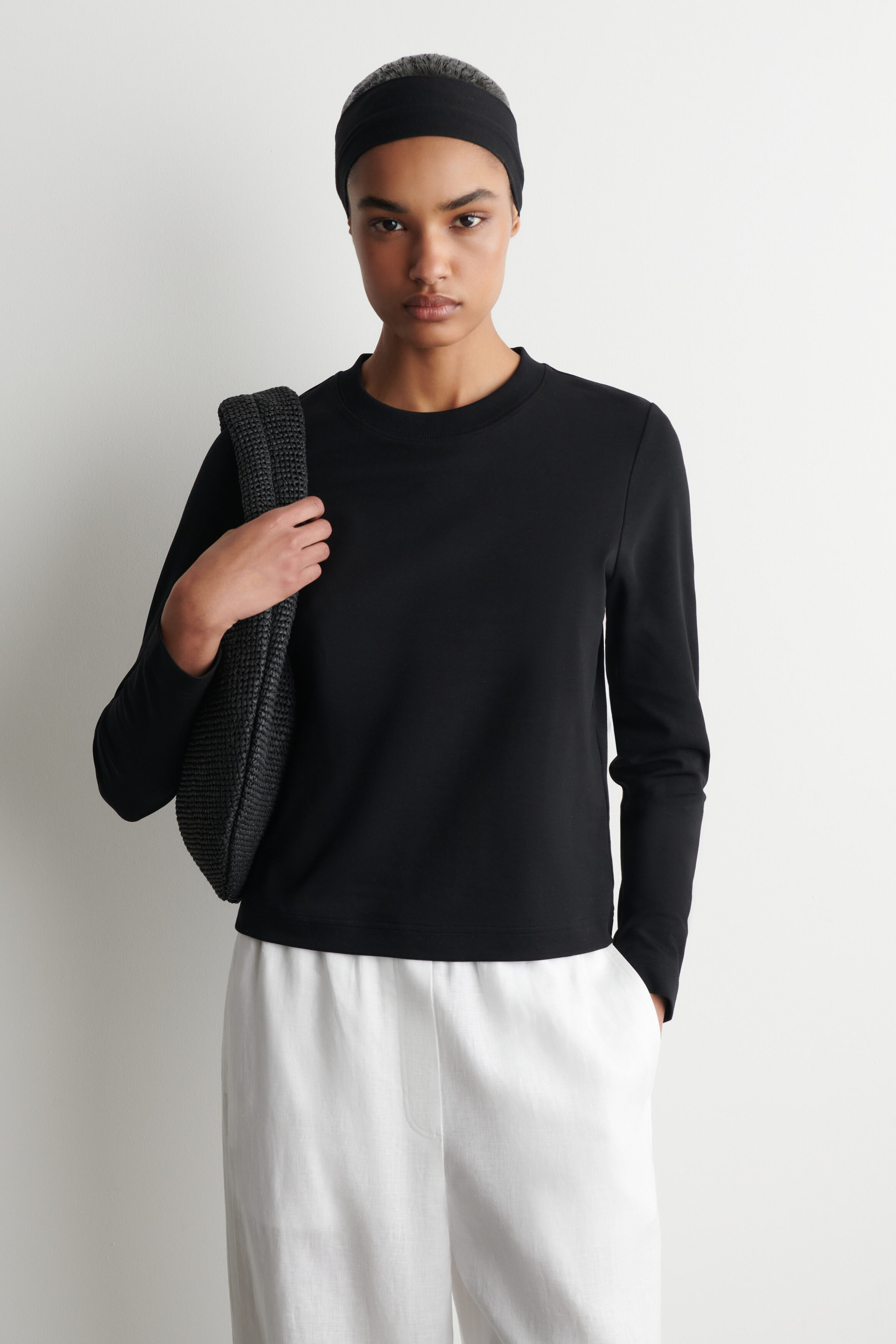 CLEAN CUT LONG-SLEEVED T-SHIRT thumbnail 2