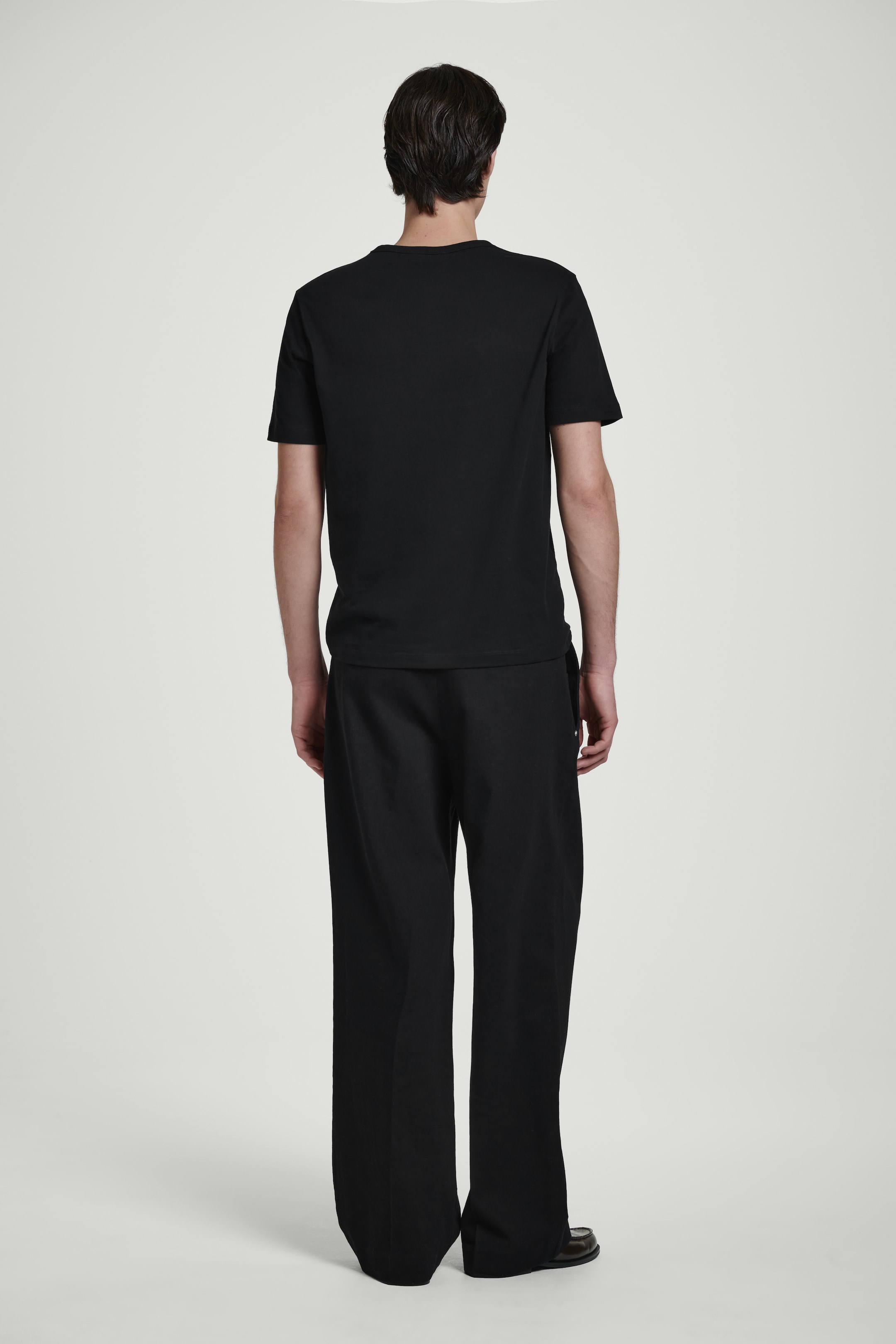 Visualizza immagine più grande: T-SHIRT IN COTONE SPAZZOLATO - NERO - UOMO | H&M IT 3