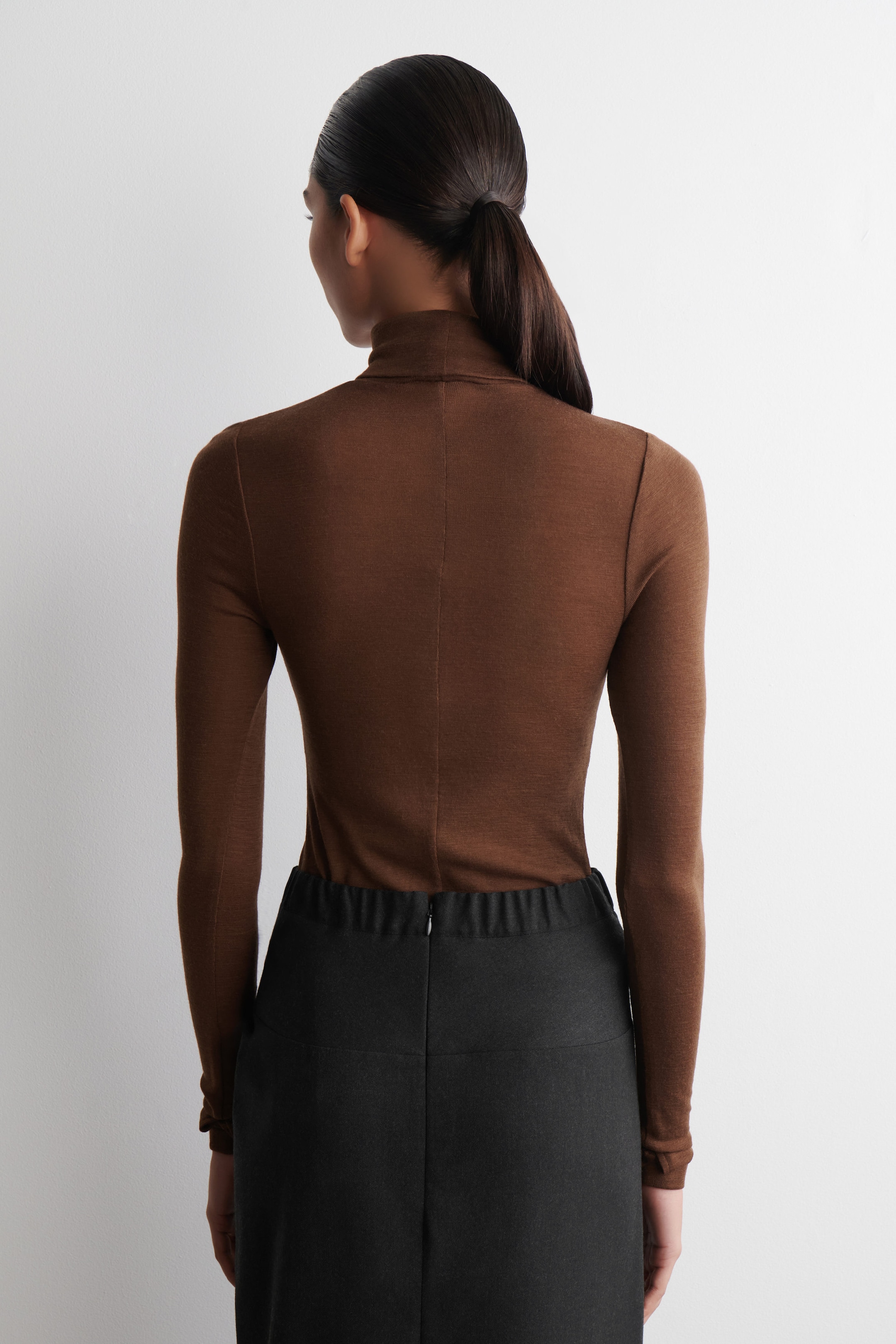 MERINO WOOL HIGH-NECK TOP