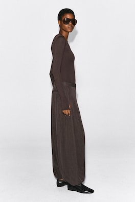 TOGGLE-HEM BALLOON PANTS — BROWN 4