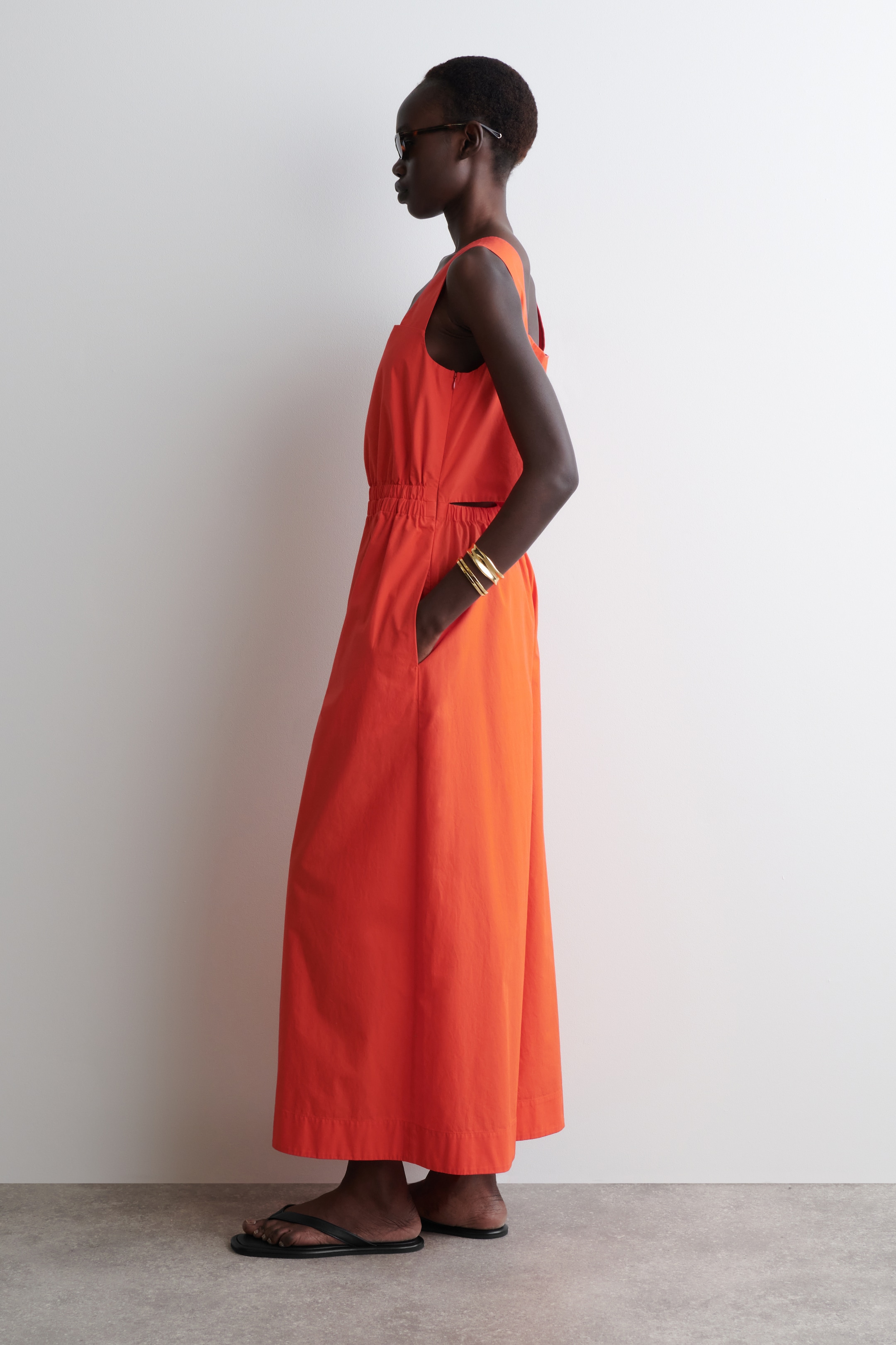Grotere afbeelding bekijken: GEGROEPEERDE OPEN-RUG JUMPSUIT - ORANJE - DAMES | H&M NL 2