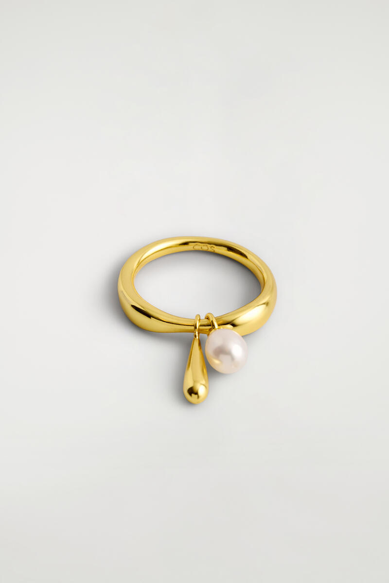 Teardrop-Charm Ring