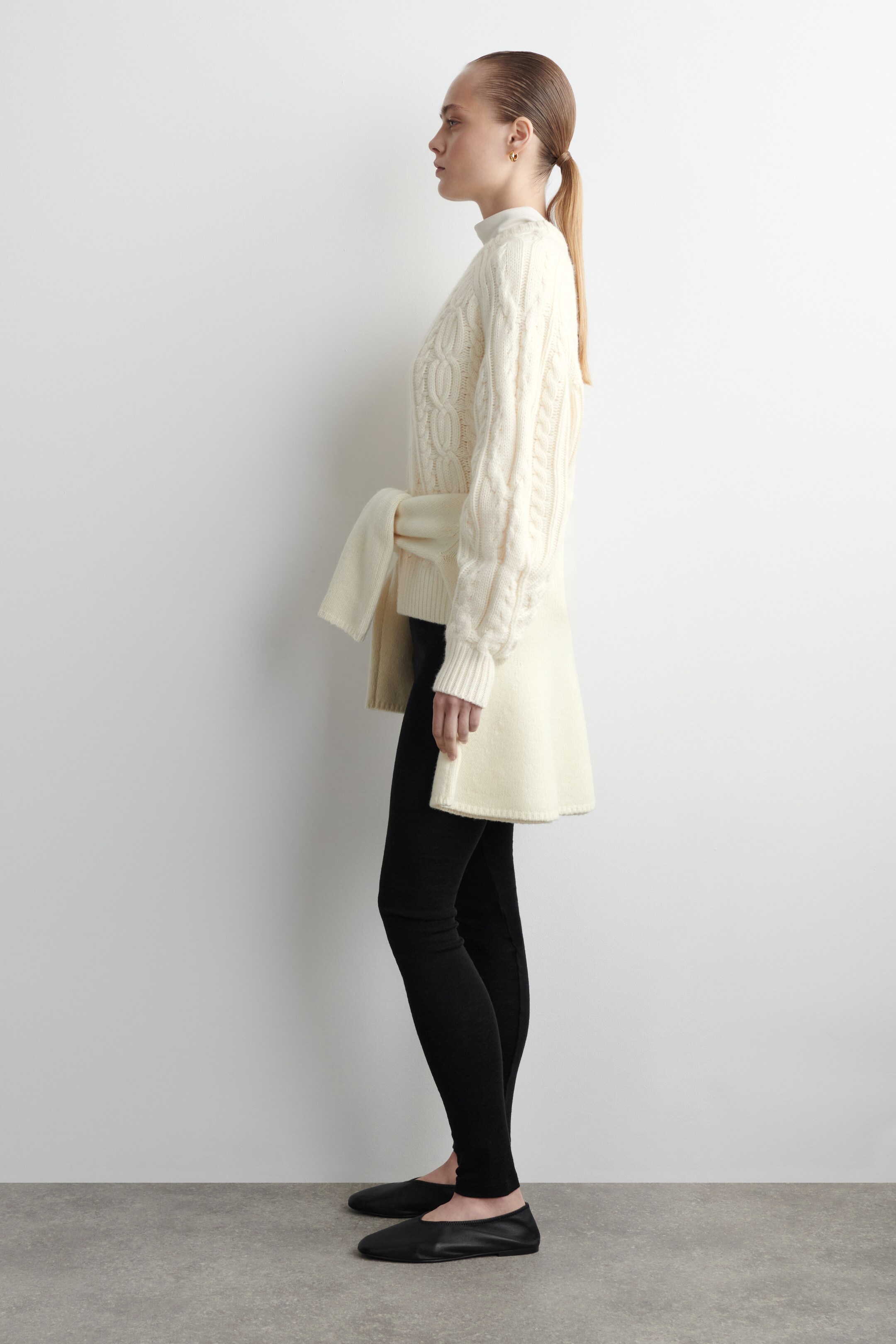 Visualizza immagine più grande: LEGGINGS IN LANA MERINO - NERO - DONNA | H&M IT 4