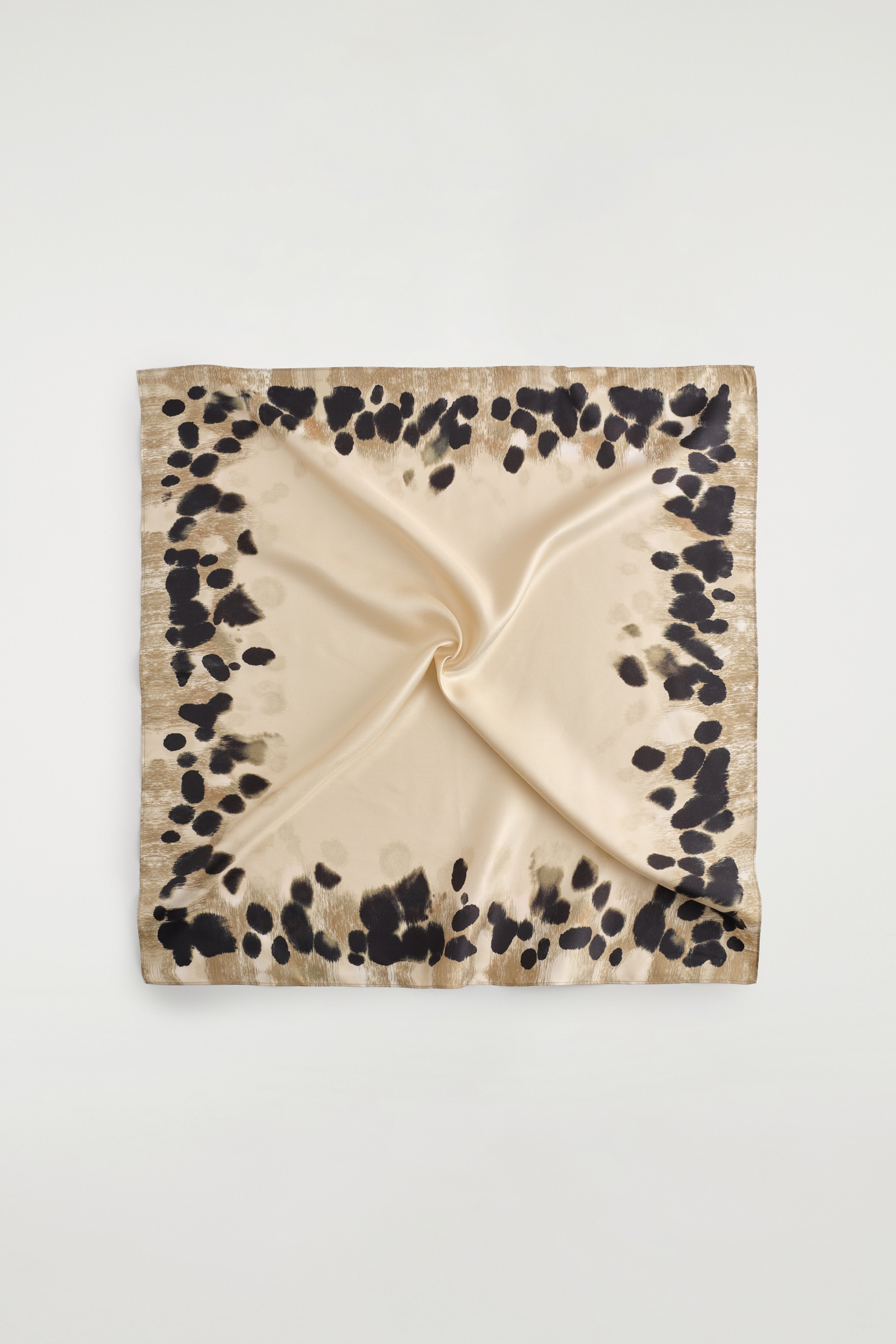 SIDENSCARF MED ANIMALMOTIV - CHAMPAGNE/ANIMALPRINT