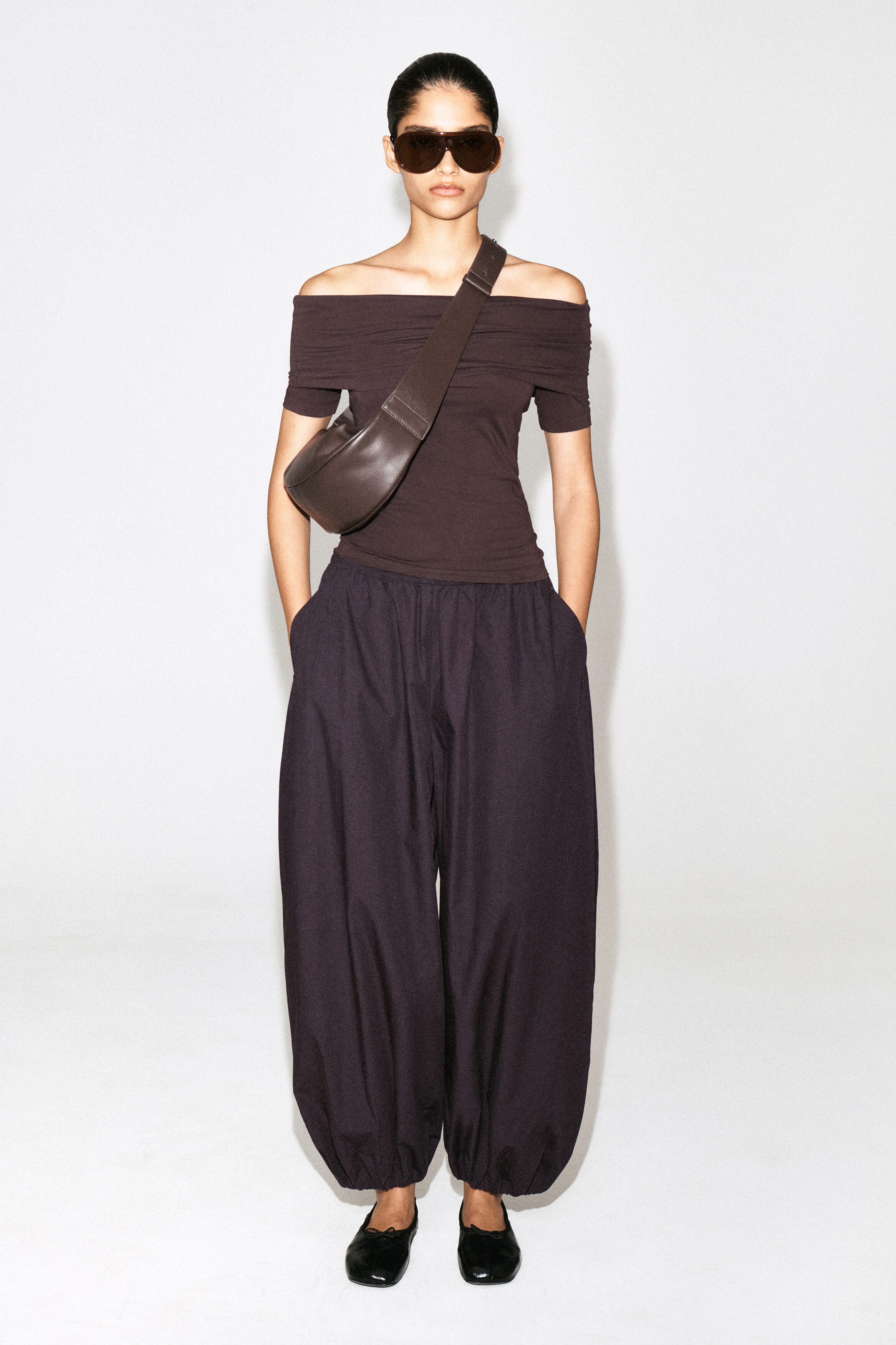 SWING CROSSBODY BAG - LEATHER - DARK BROWN | COS AU