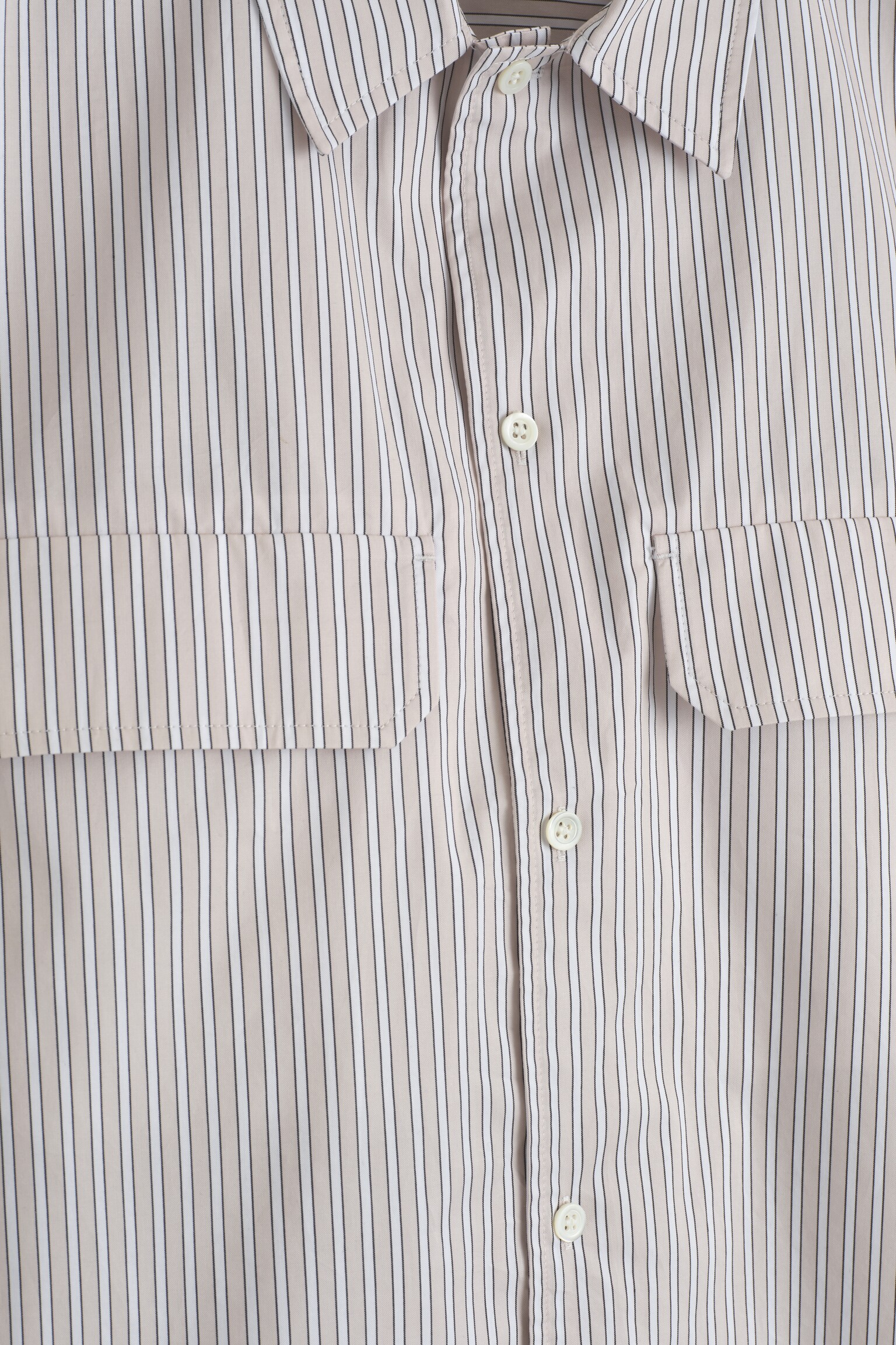 CAMISA FUNCIONAL BOLSILLO CON SOLAPA RELAXED FIT - TOPO/ROSA/RAYAS - 9