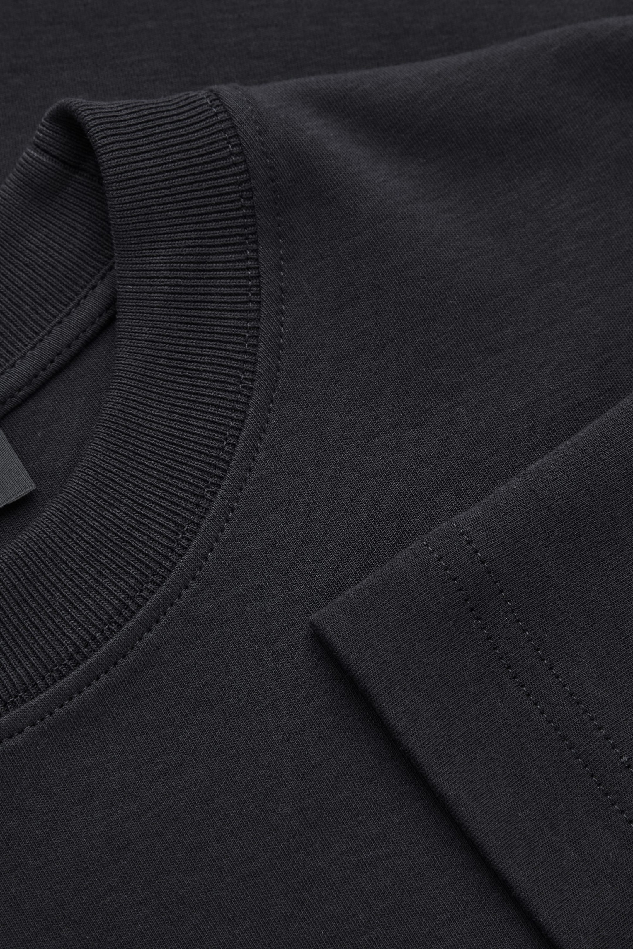 StillMedia/DescriptiveDetail