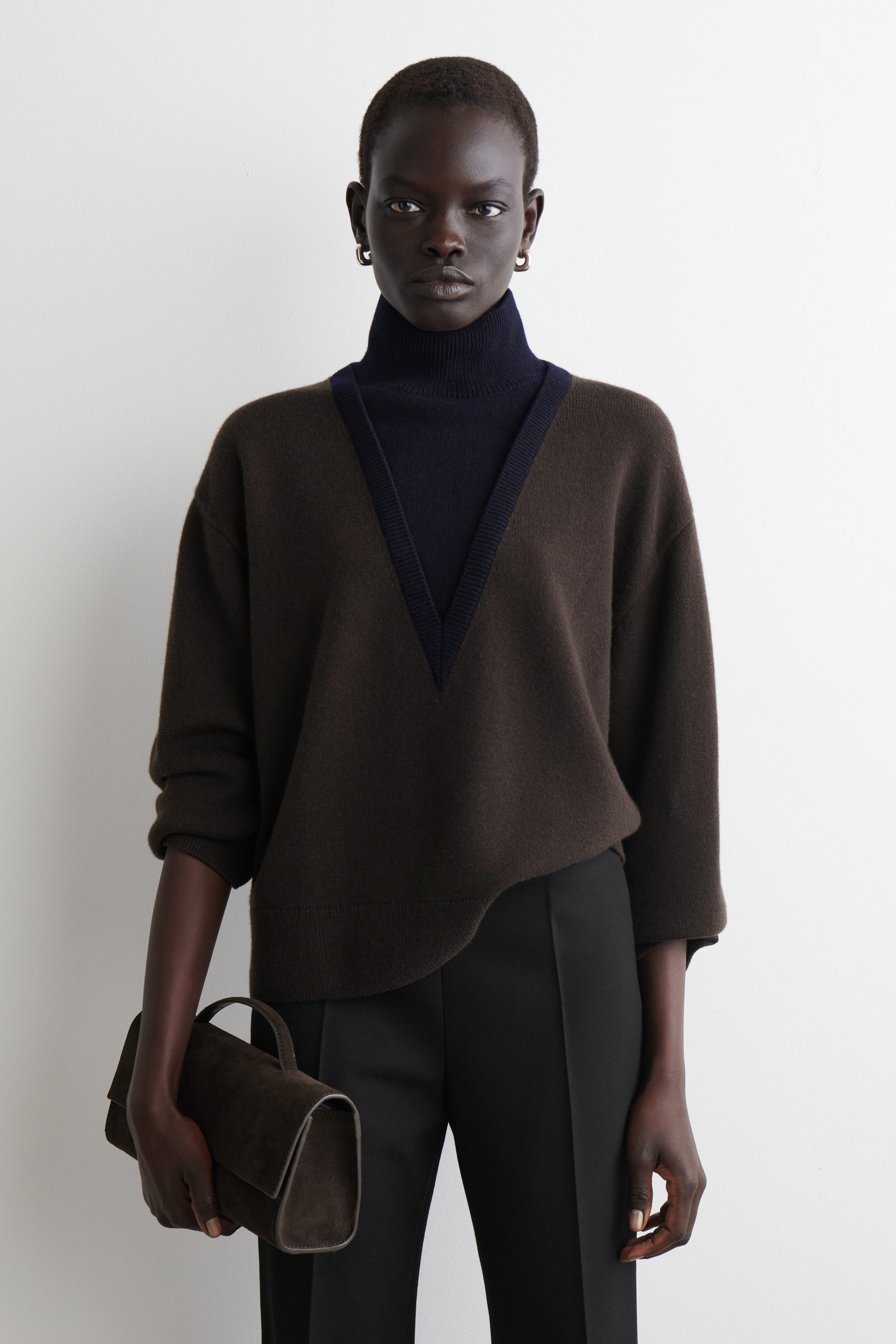 LAYERED MERINO WOOL HIGH-NECK JUMPER - BROWN / NAVY | COS GB