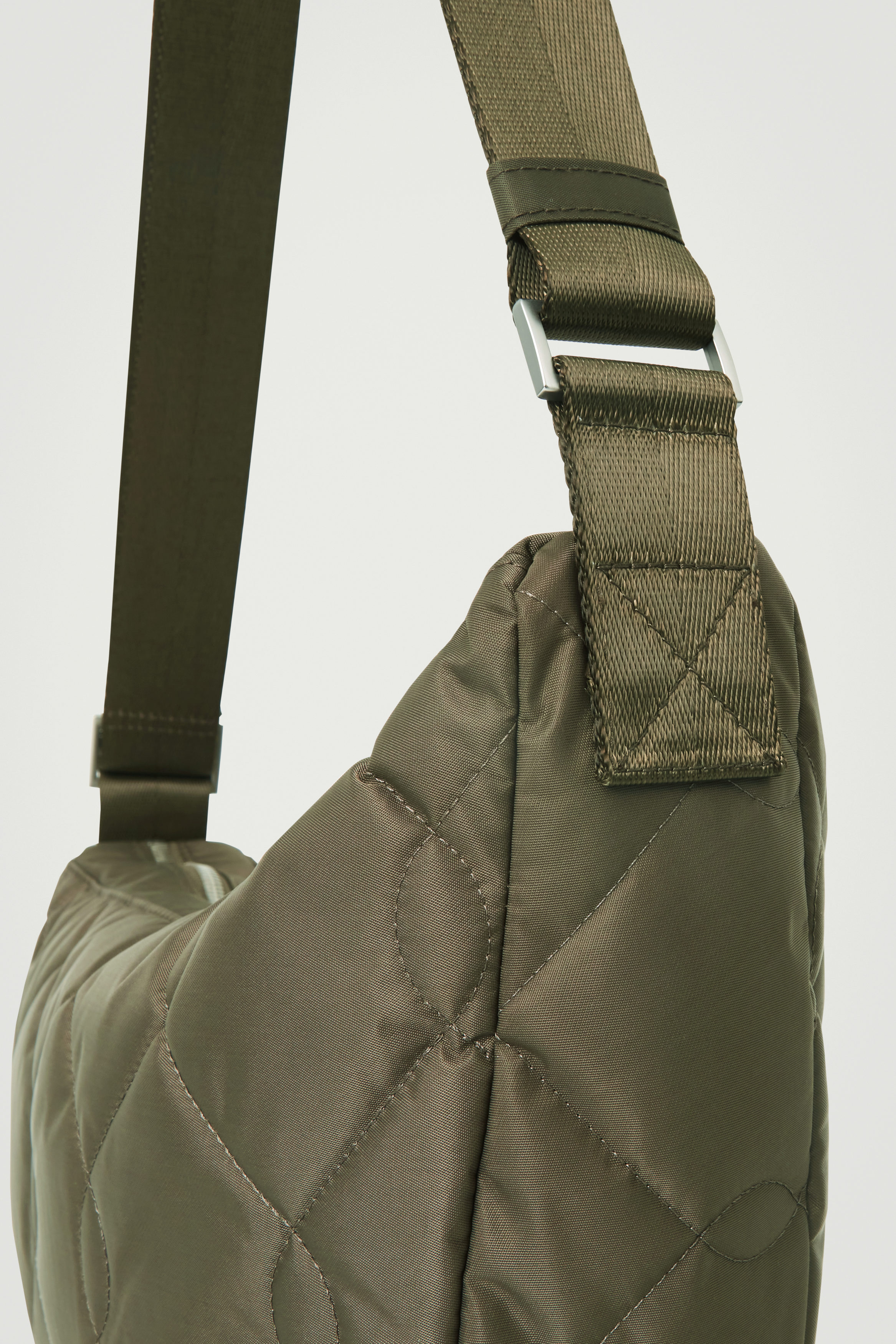 ★TOUT Y EST★ 24FW Cordura Webbing Crossbody Bag Khaki MG24 QUILTED CROSSBODY BAG - NYLON - KHAKI | COS