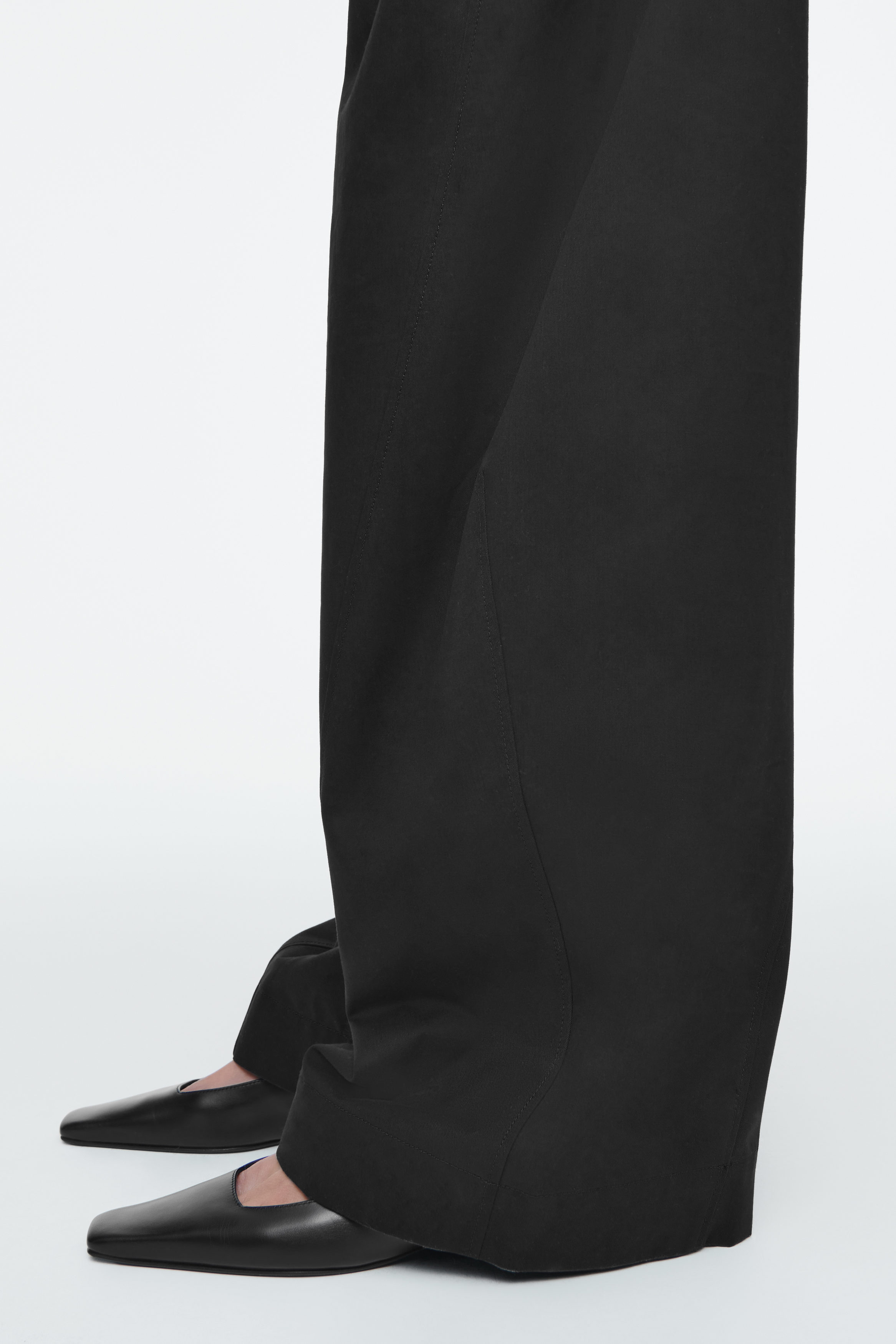 DECONSTRUCTED COTTON BARREL-LEG PANTS - BLACK | COS