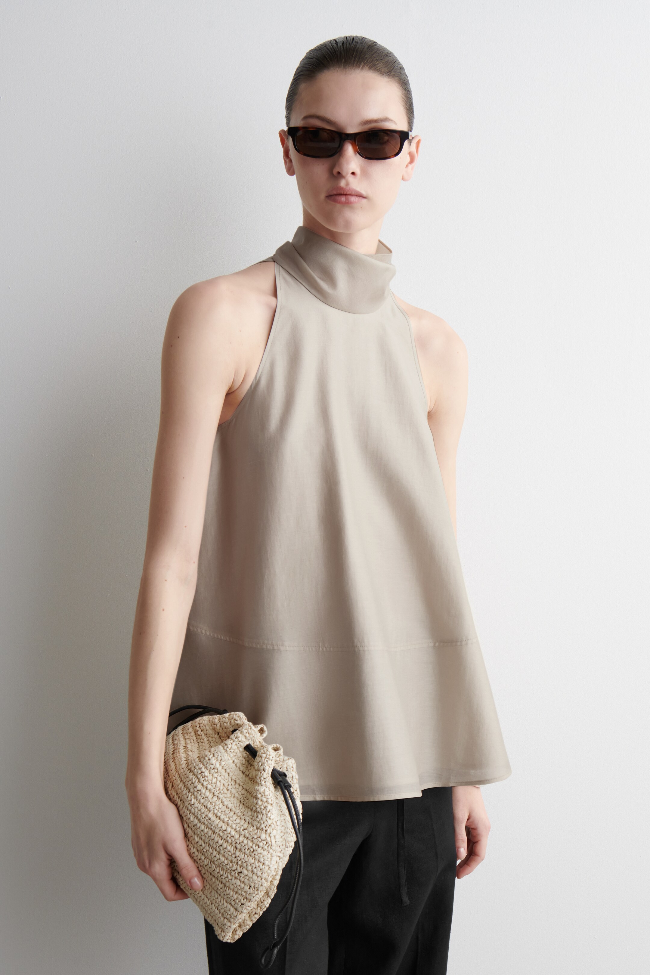 Zobrazit větší obrázek: MINI CAVATELLI KABELKA - SLÁMA - BÉŽOVÁ - ŽENY | H&M CZ 3