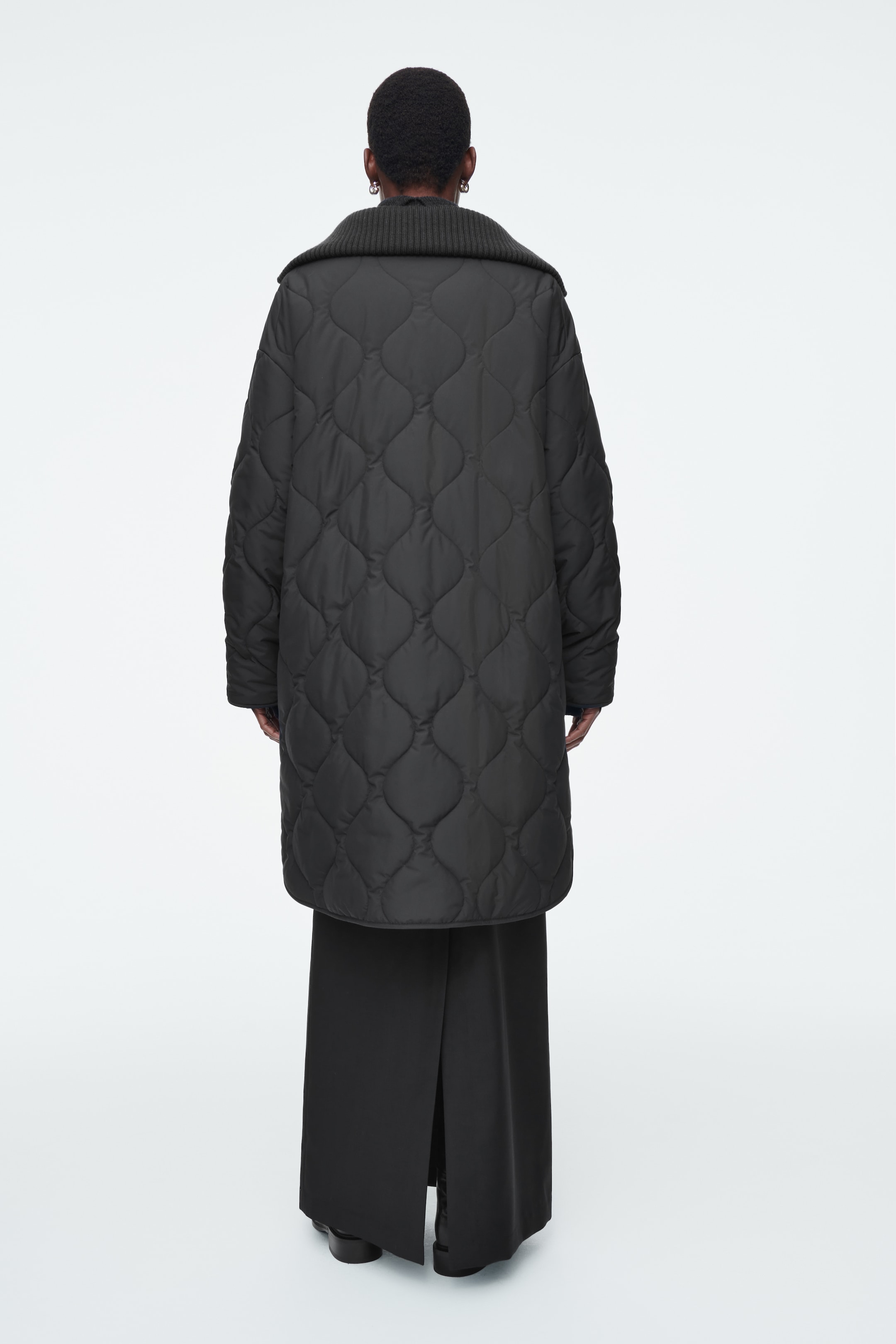 Agrandir l'image: MANTEAU MATELASSÉ À COL CHEMINÉE - NOIR - FEMME | H&M BE 3