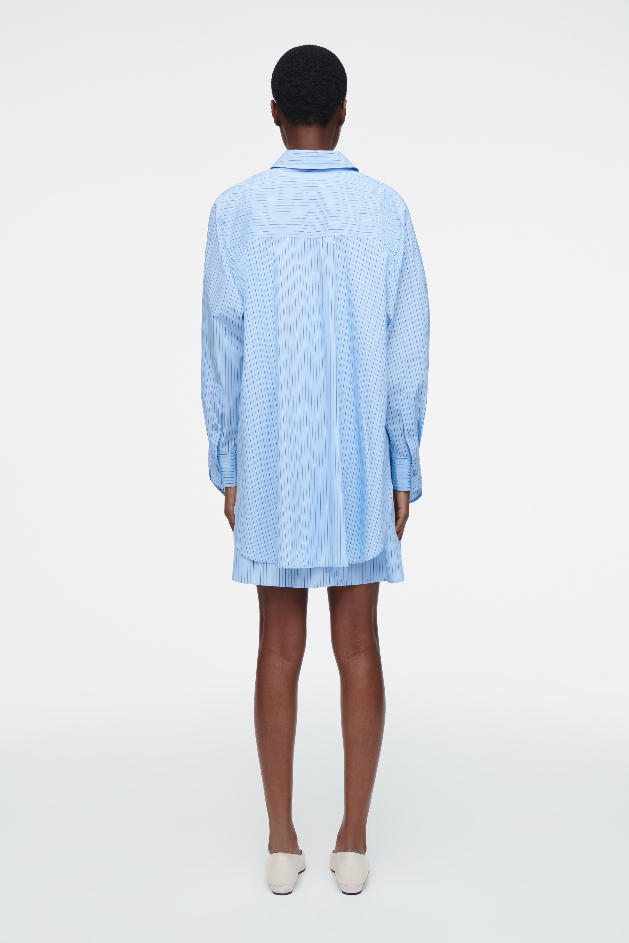 Vezi imaginea mai mare: Rochie cămașă trapez cu dungi stratificate - ALBASTRU / CU DUNGI - FEMEI | H&M RO 5